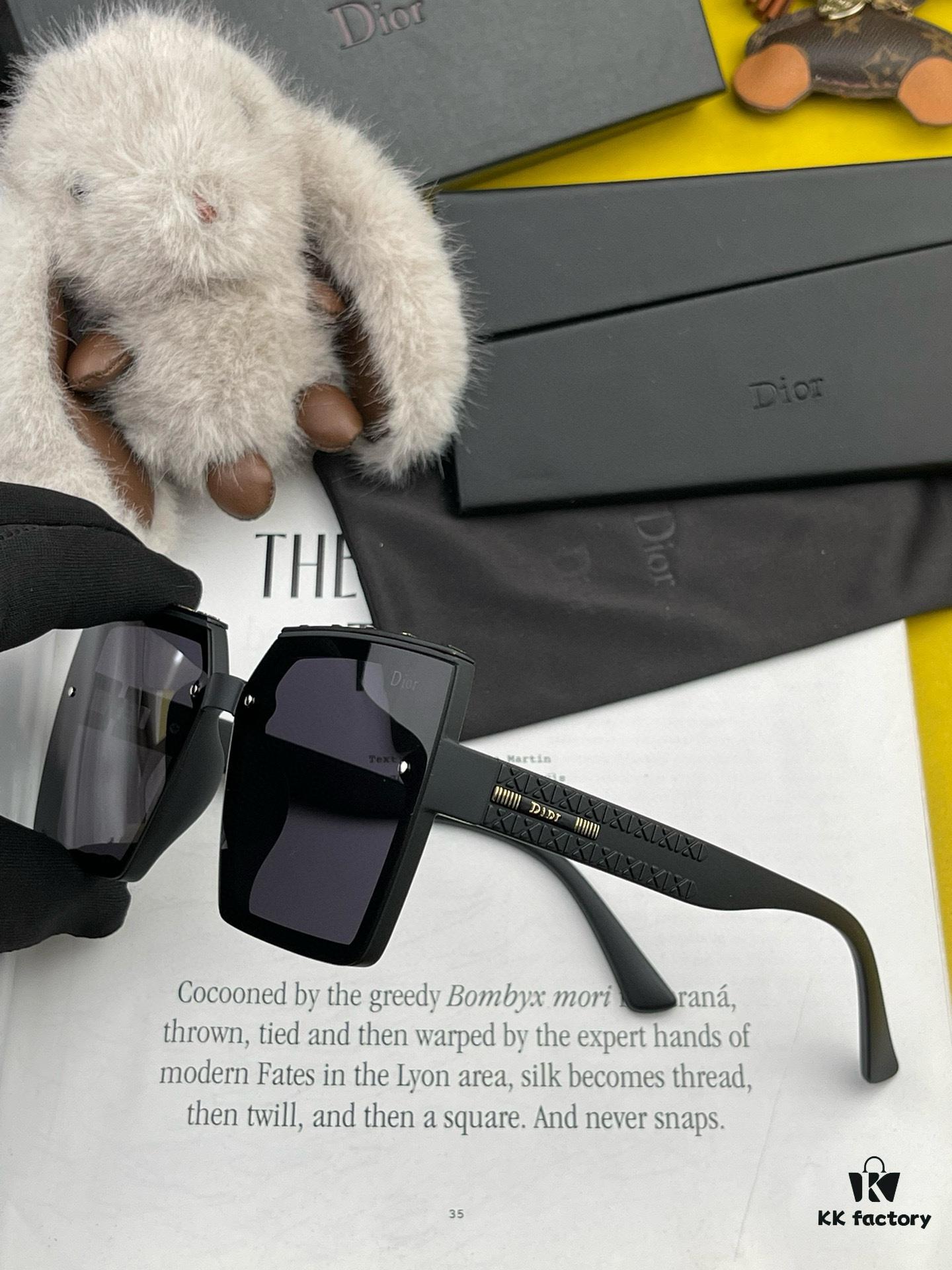 DIOR 2024 Spring New Arrival Trendy Fashion Square Polarized Sunglasses High-Quality Comfortable Wear Influencer Style Women's HD Polarized Sunglasses 🕶️ High-Quality TR Frame Model: CD1712