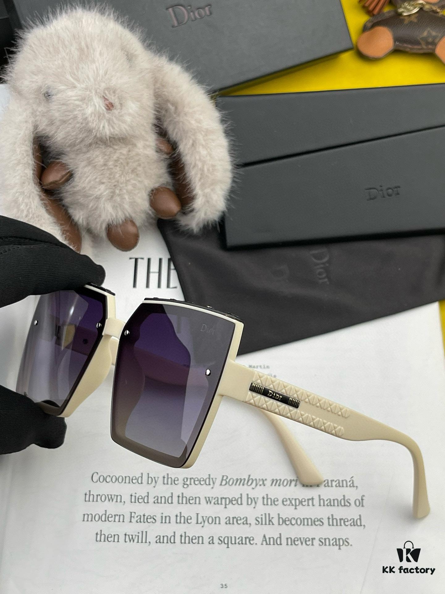 DIOR 2024 Spring New Arrival Trendy Fashion Square Polarized Sunglasses High-Quality Comfortable Wear Influencer Style Women's HD Polarized Sunglasses 🕶️ High-Quality TR Frame Model: CD1712