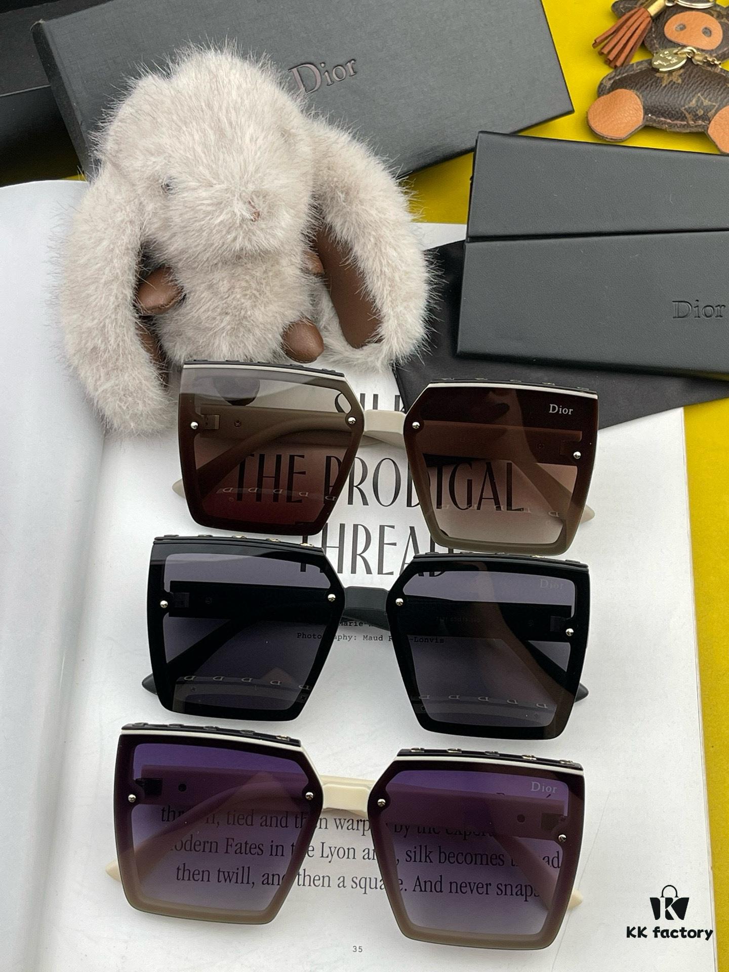DIOR 2024 Spring New Arrival Trendy Fashion Square Polarized Sunglasses High-Quality Comfortable Wear Influencer Style Women's HD Polarized Sunglasses 🕶️ High-Quality TR Frame Model: CD1712