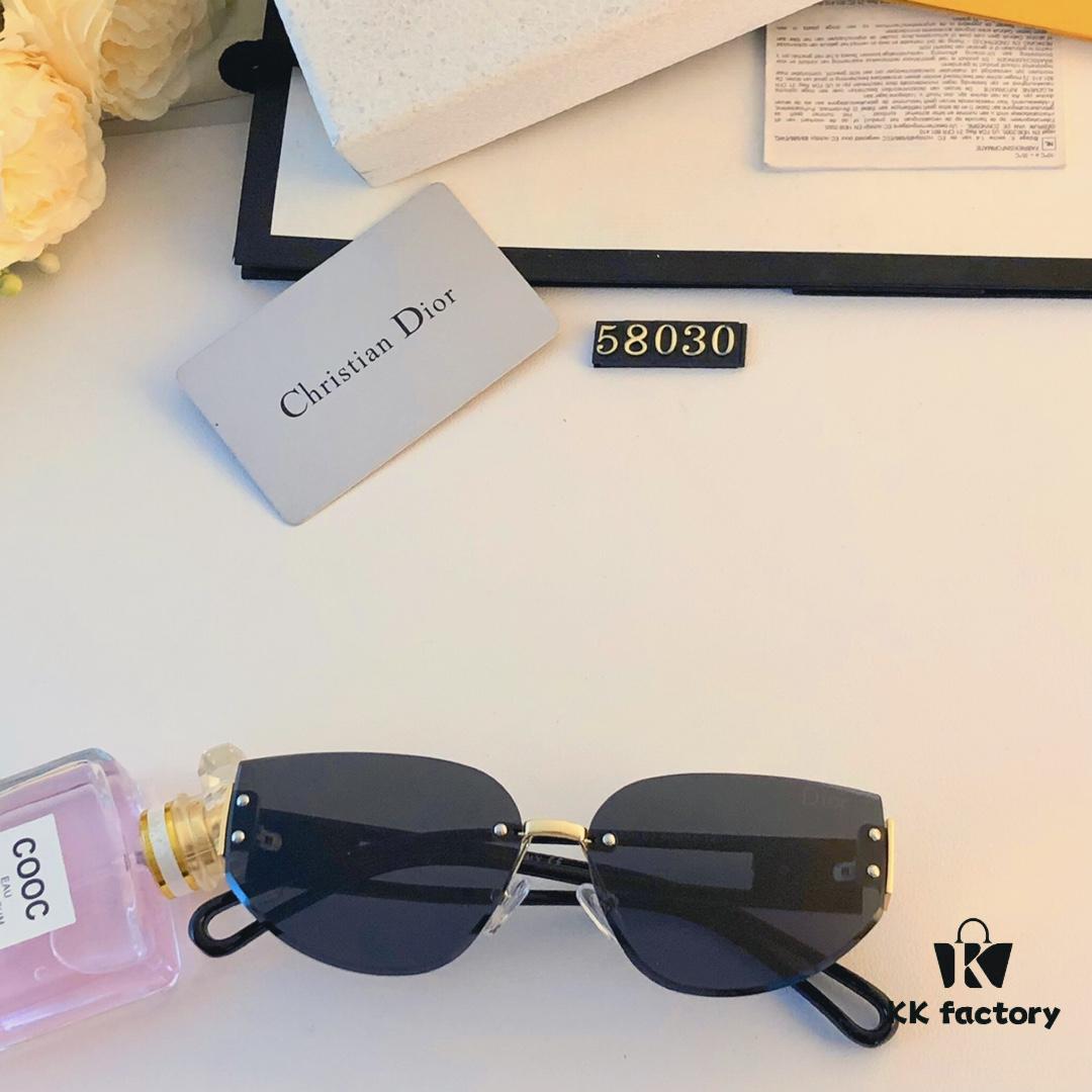 Dior 2024 New Cat-Eye Frame Luxurious Lightweight Women's Sunglasses, Fashionable Streetwear Trendy Influencer Shades from Xiaohongshu