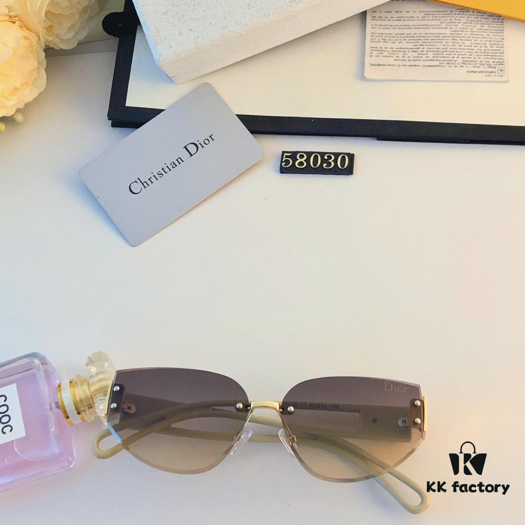 Dior 2024 New Cat-Eye Frame Luxurious Lightweight Women's Sunglasses, Fashionable Streetwear Trendy Influencer Shades from Xiaohongshu