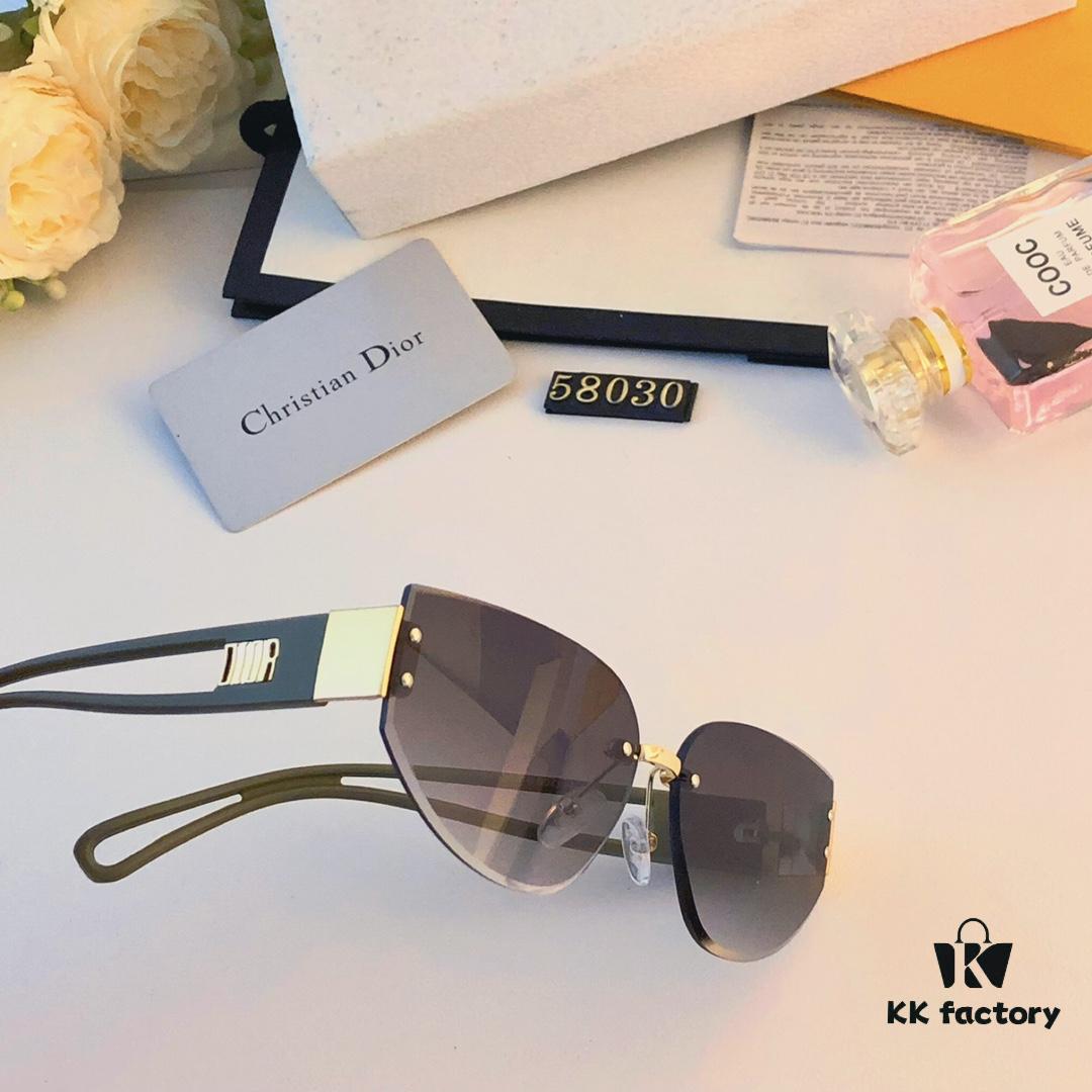 Dior 2024 New Cat-Eye Frame Luxurious Lightweight Women's Sunglasses, Fashionable Streetwear Trendy Influencer Shades from Xiaohongshu