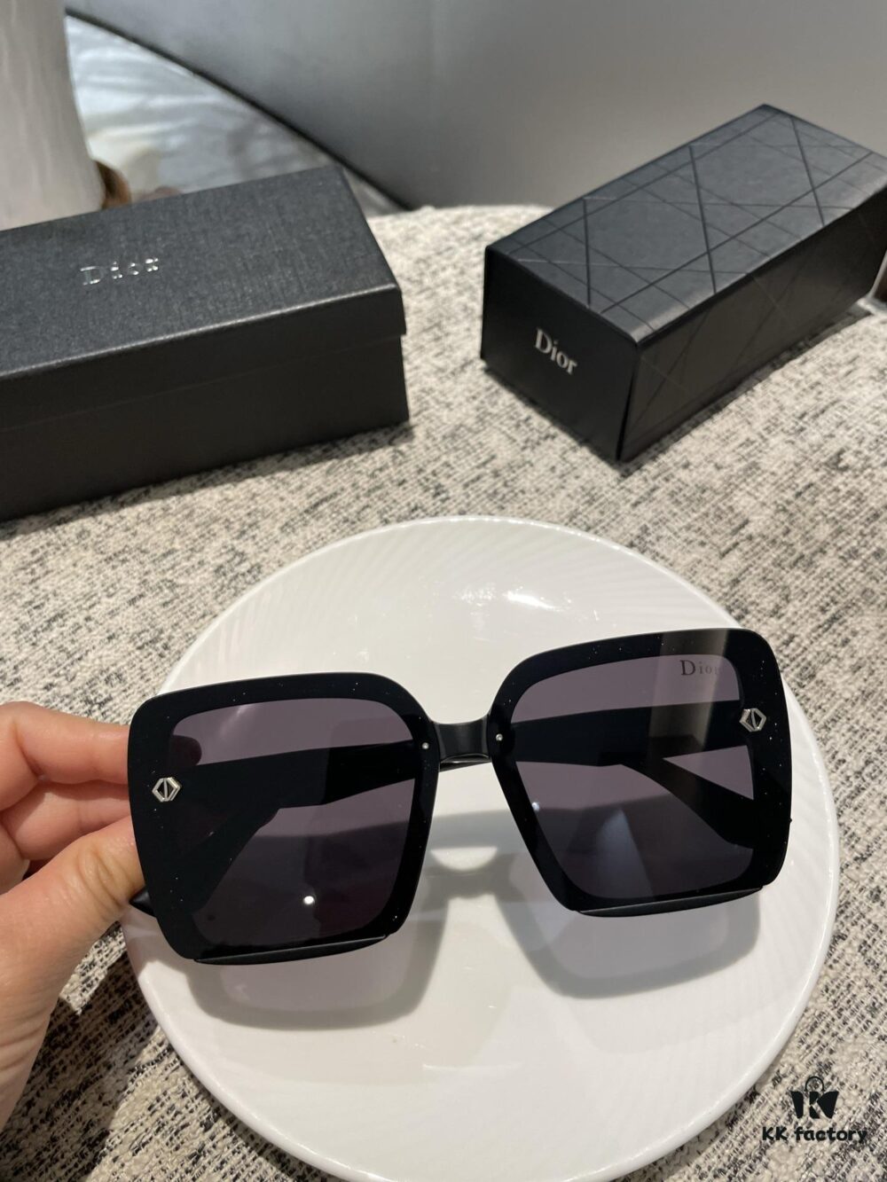 New Polarized Sunglasses Dior Retro Print Fashion Elegant Style 3004 Eyewear Sunglasses