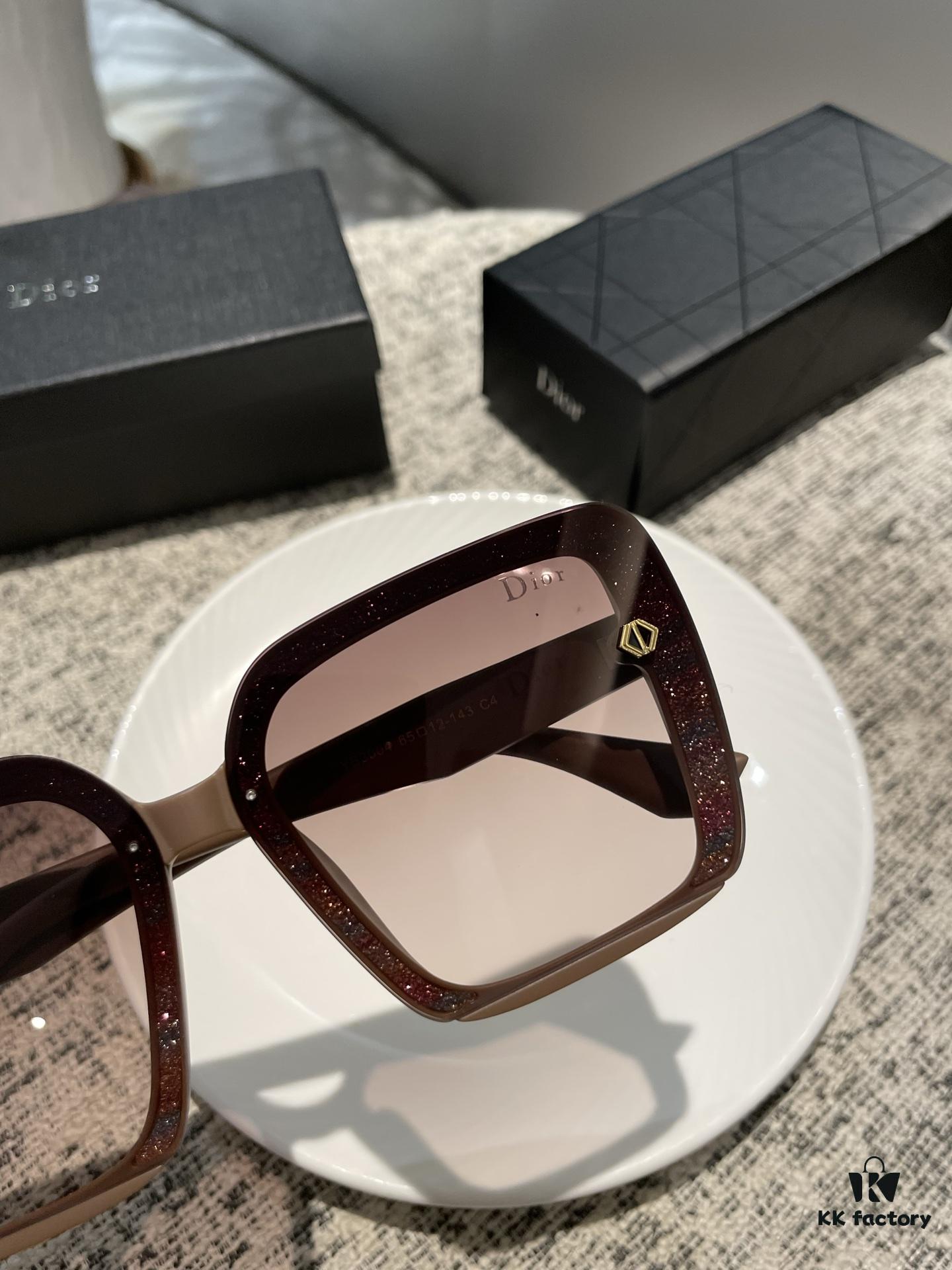 New Polarized Sunglasses Dior Retro Print Fashion Elegant Style 3004 Eyewear