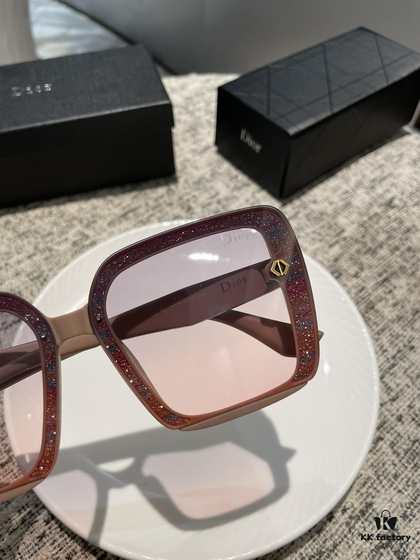 New Polarized Sunglasses Dior Retro Print Fashion Elegant Style 3004 Eyewear