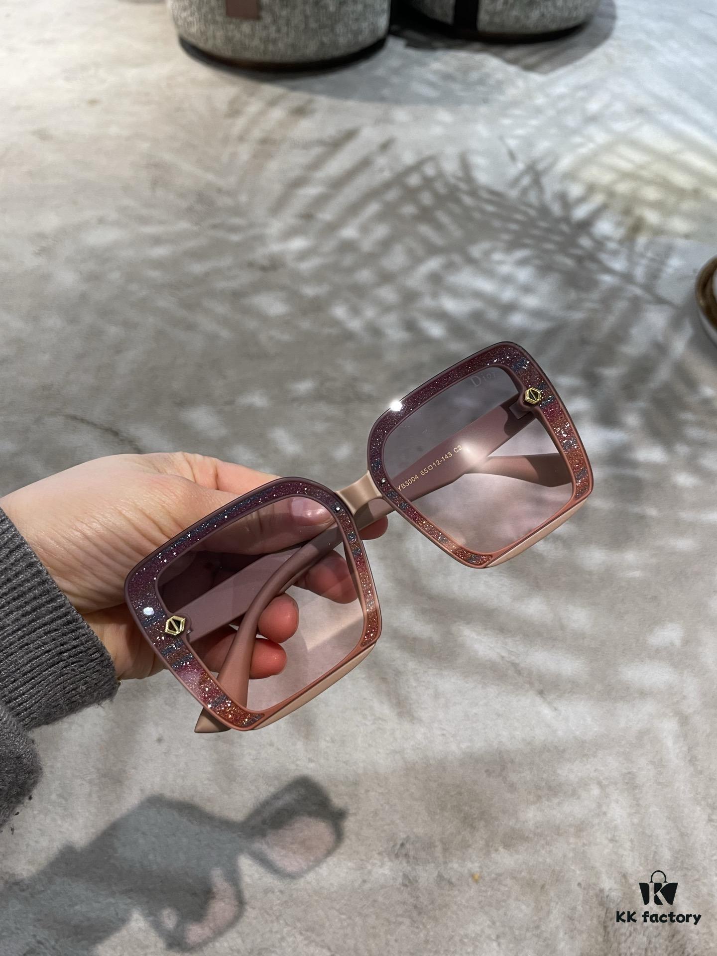 New Polarized Sunglasses Dior Retro Print Fashion Elegant Style 3004 Eyewear