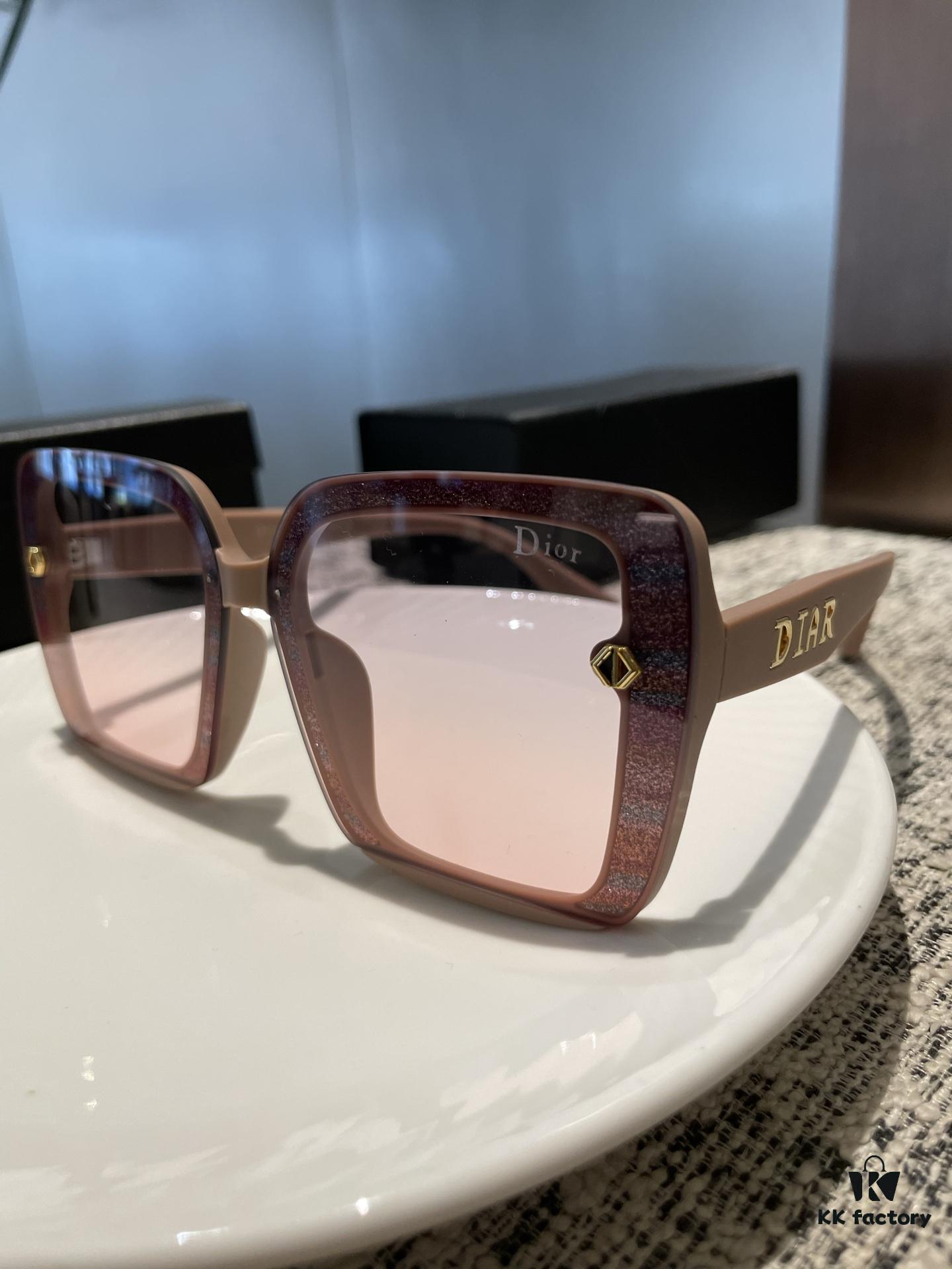 New Polarized Sunglasses Dior Retro Print Fashion Elegant Style 3004 Eyewear