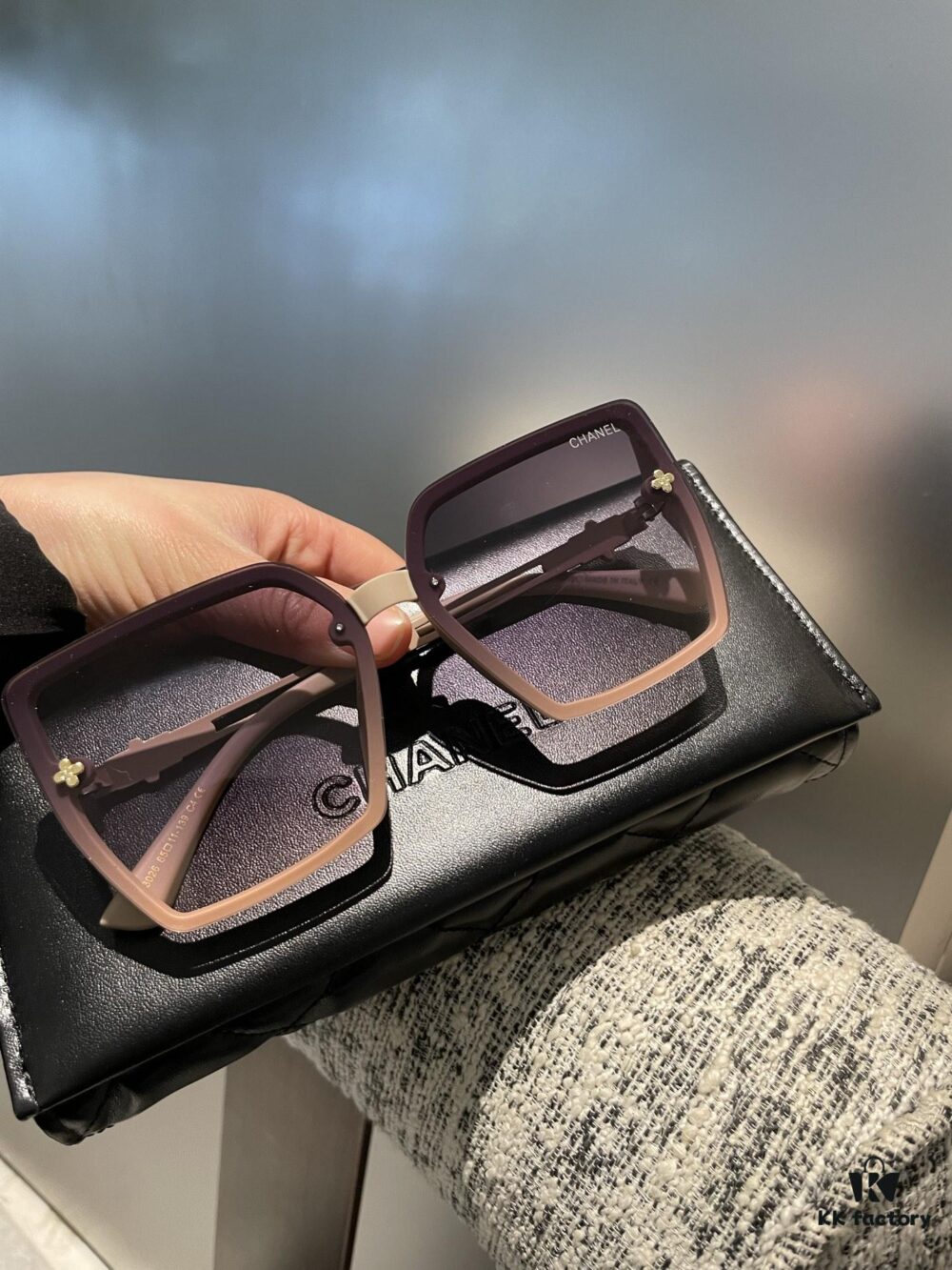 Dior Polarized Resin Sunglasses 😎 New Style Little Princess Sun Glasses, Reducing Glare and Blocking Harmful Radiation 🥰 Essential Fashion Accessory for Travel and Daily Wear 🌸 Suitable for Driving 🧐 Brand Philosophy - Trends Come and Go, but Style Remains Eternal 🥳