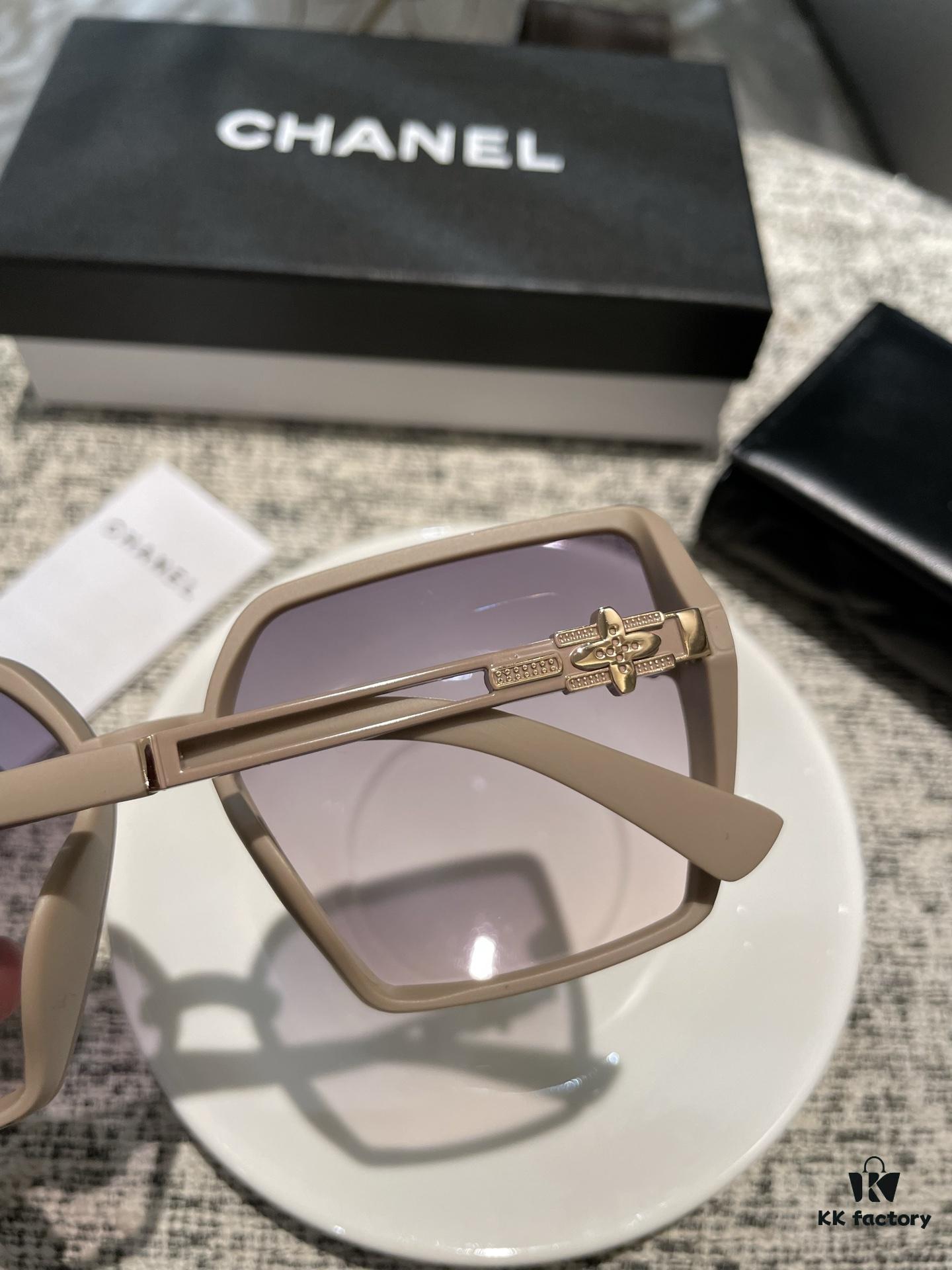 Dior Polarized Resin Sunglasses 😎 New Style Little Princess Sun Glasses, Reducing Glare and Blocking Harmful Radiation 🥰 Essential Fashion Accessory for Travel and Daily Wear 🌸 Suitable for Driving 🧐 Brand Philosophy - Trends Come and Go, but Style Remains Eternal 🥳