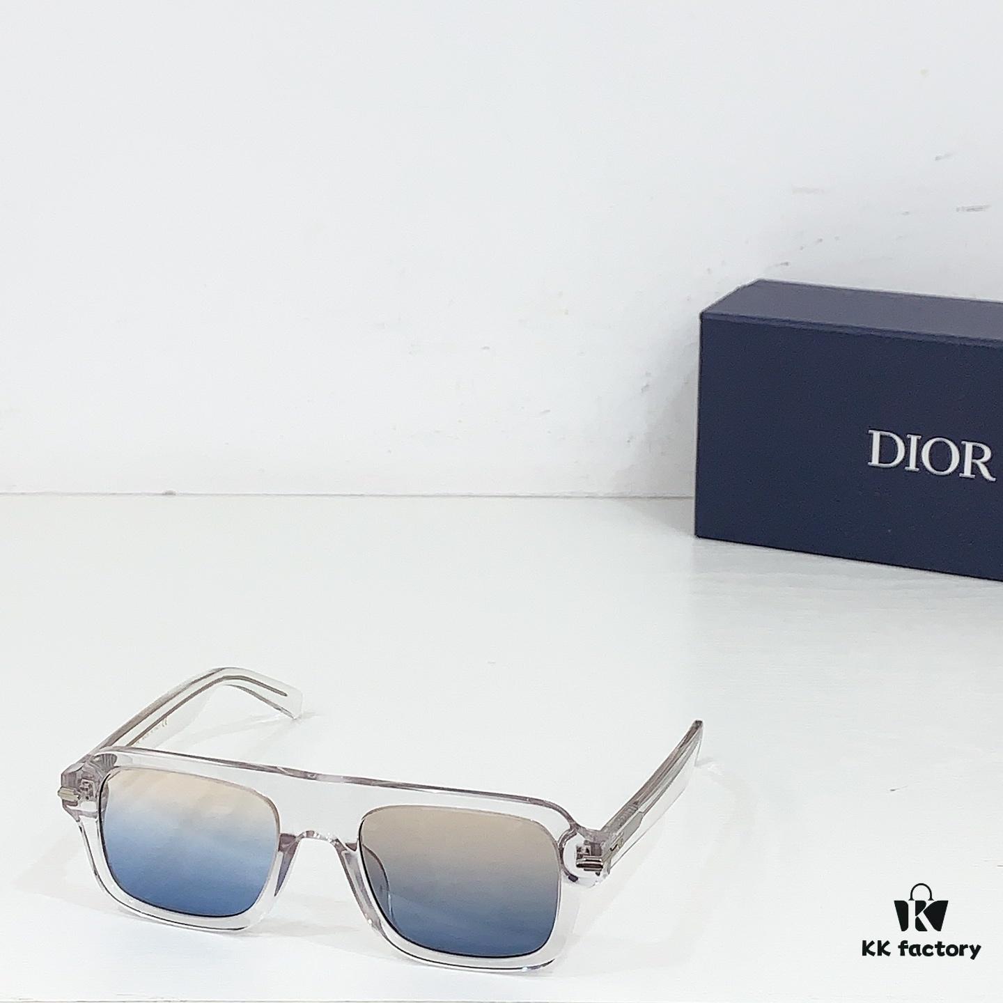135 DIO* MODEL: DIOR BLACK SUIT N2I SIZE: 52 □ 20-145 Sunglasses
