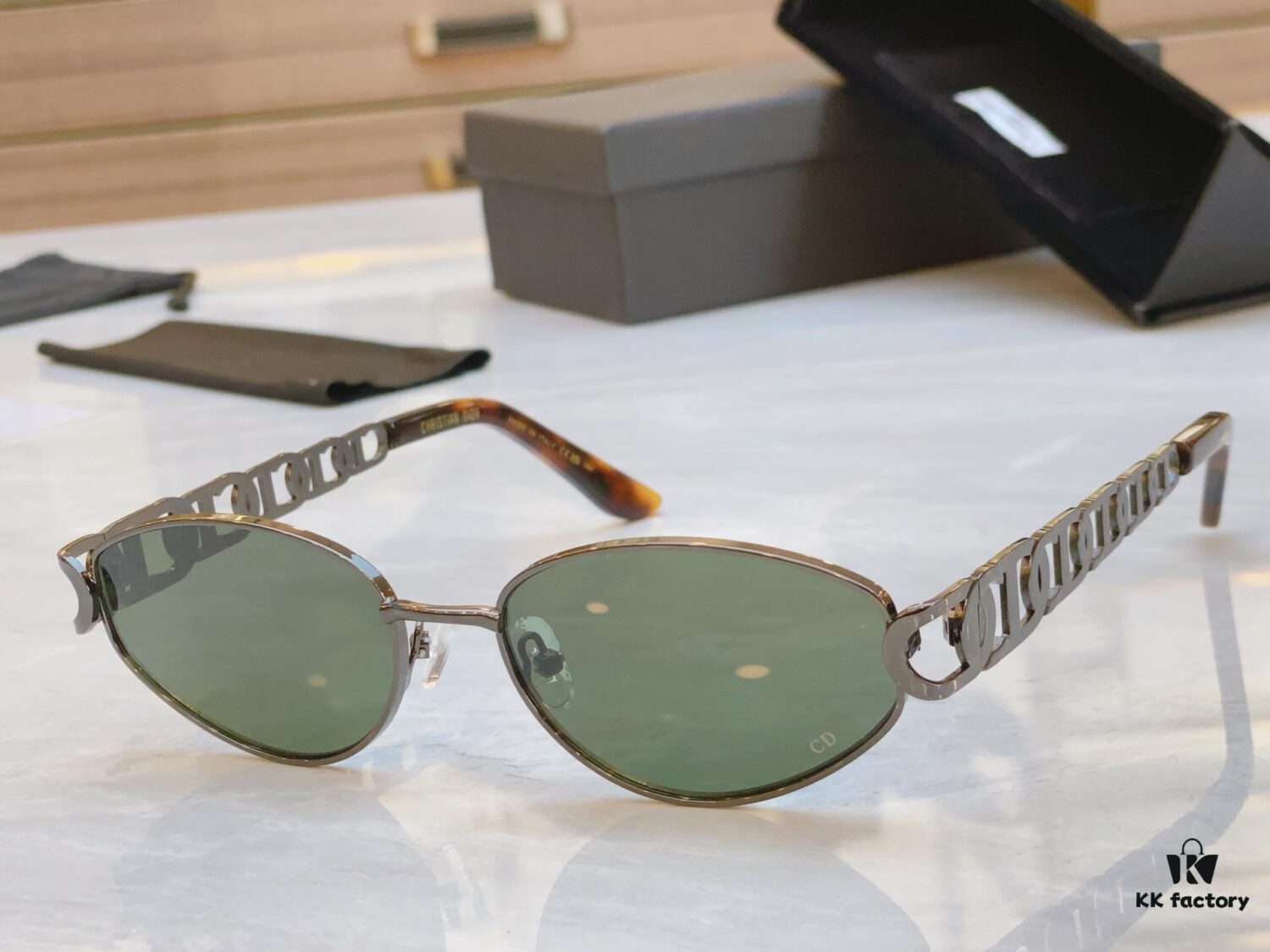 Dior New Model Sunglasses, MODEL: DIORMOD.2923, SIZE: 56□18-142