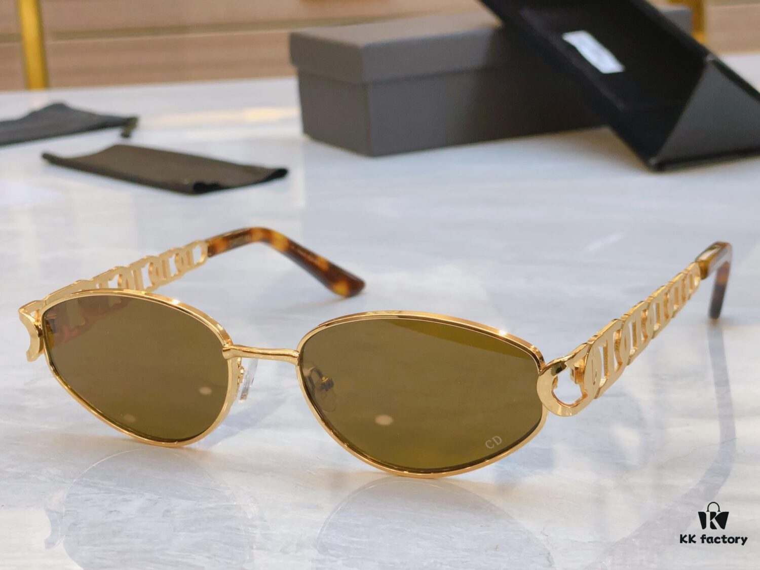 Dior New Model Sunglasses, MODEL: DIORMOD.2923, SIZE: 56□18-142