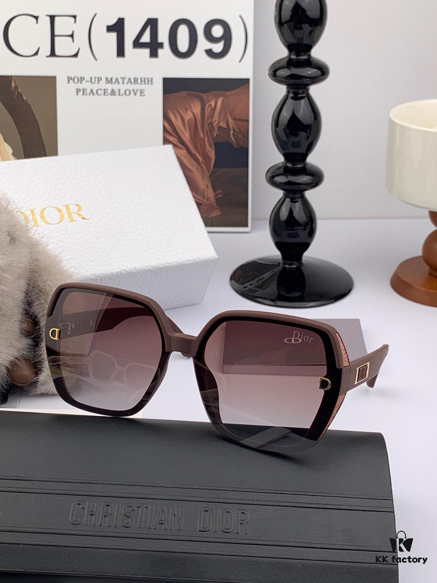 【DIOR】2025 Spring New Arrival Trendy Fashion Square Polarized Sunglasses High-Quality Comfortable Fit Influencer Popular Style Women's HD Polarized Sunglasses 🕶️ High-Quality TR Frame Model: CD4291
