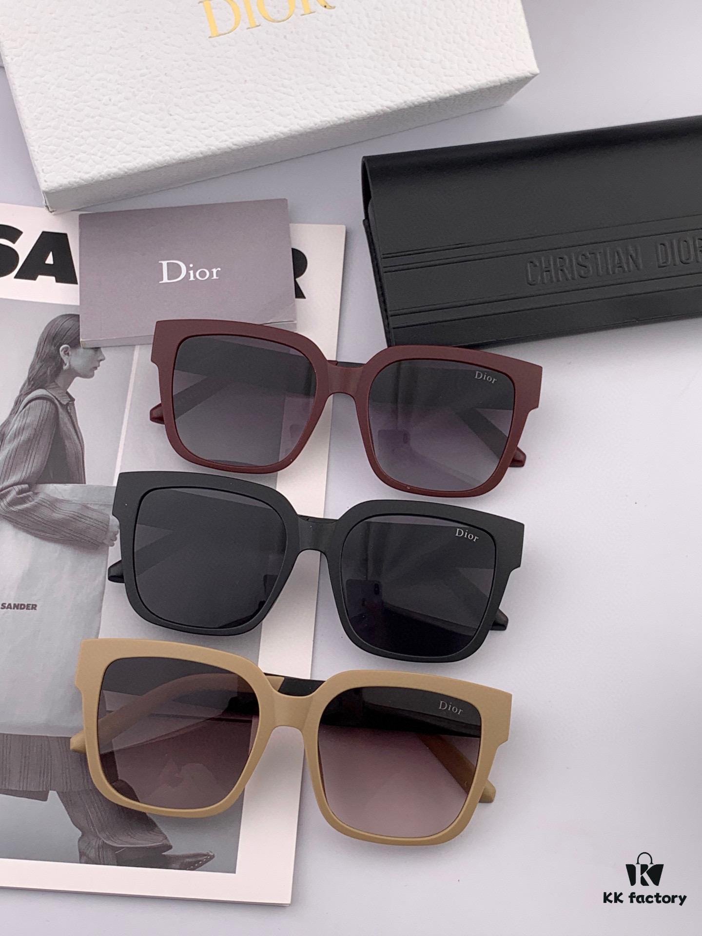 【DIOR】2025 Spring New Arrival Trendy Fashion Square Frame Sunglasses High Quality Comfortable Wear Influencer Style Model: D8304