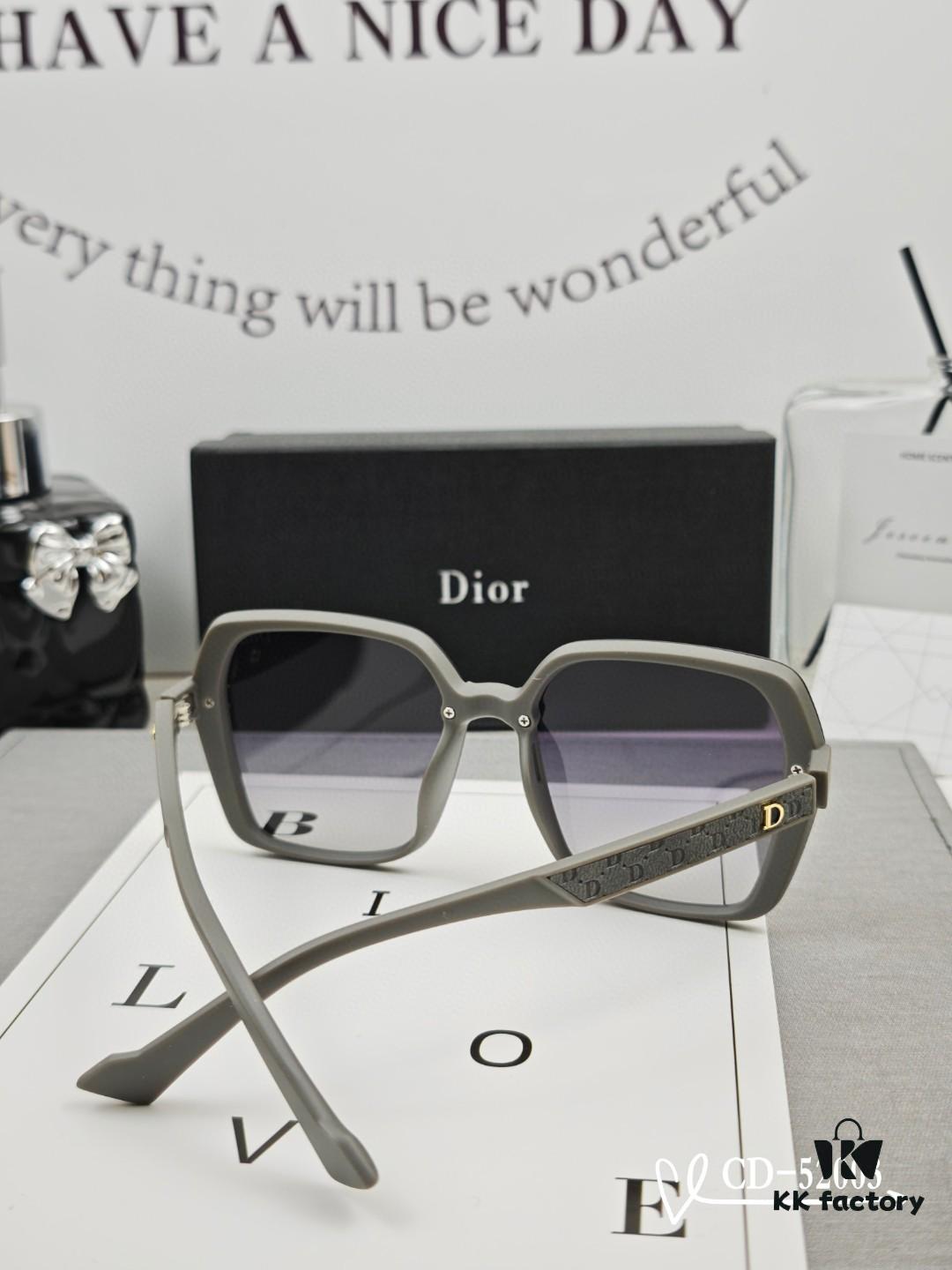 DIOR France TR90 Lightweight Sunglasses with Polarized Lenses, Model 52003