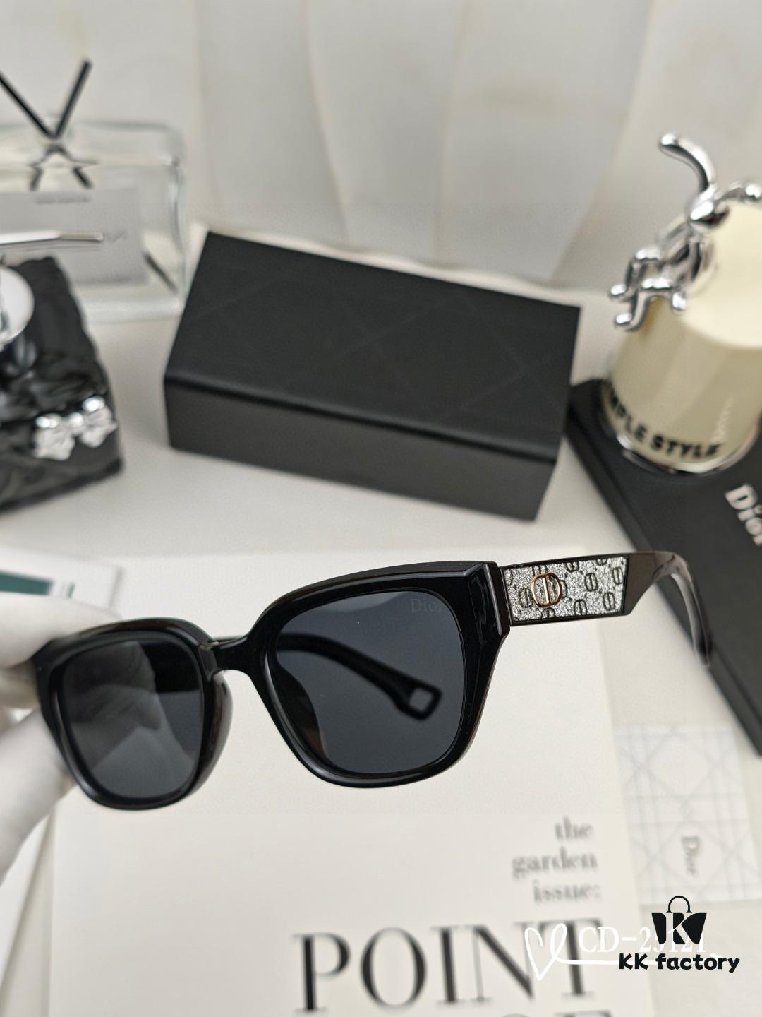 DIOR France TR90 Lightweight Sunglasses with Polarized Lenses, Model 25121