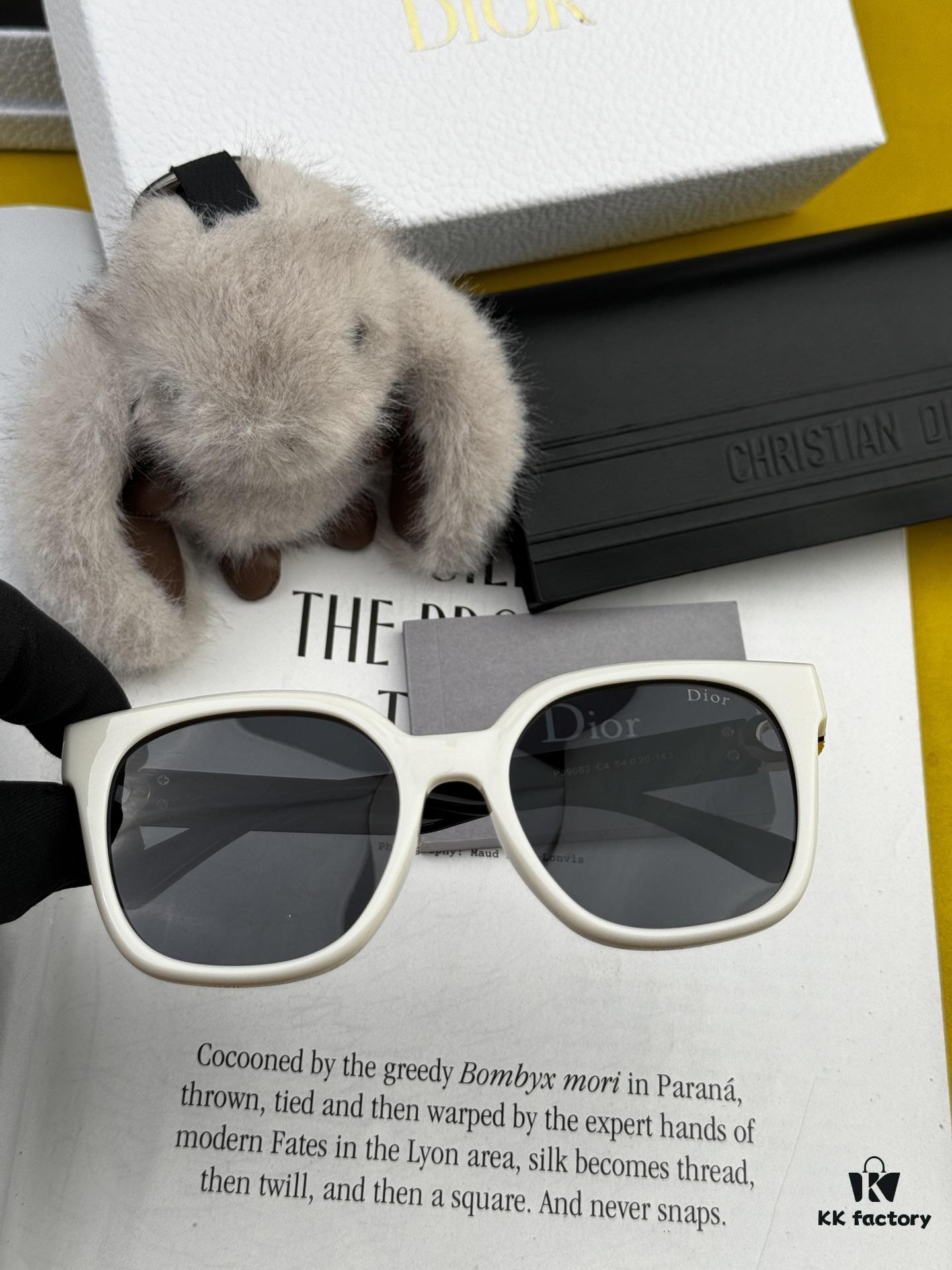 【DIOR】2025 Spring New Arrival Trendy Fashion Square Polarized Sunglasses High-Quality Comfortable Wear Unisex Influencer Style UV Protection Thickened Lenses for Women 🕶️ High-Quality TR Frame Model: CD2908