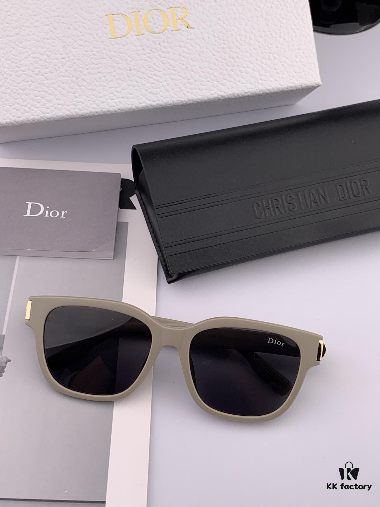 【DIOR】2025 Spring New Arrival Trendy Fashion Rectangular Polarized Sunglasses High-Quality Comfortable Fit Influencer Favorite Women's HD Polarized Sunglasses 🕶️ High-Quality TR Frame Model: CD6113
