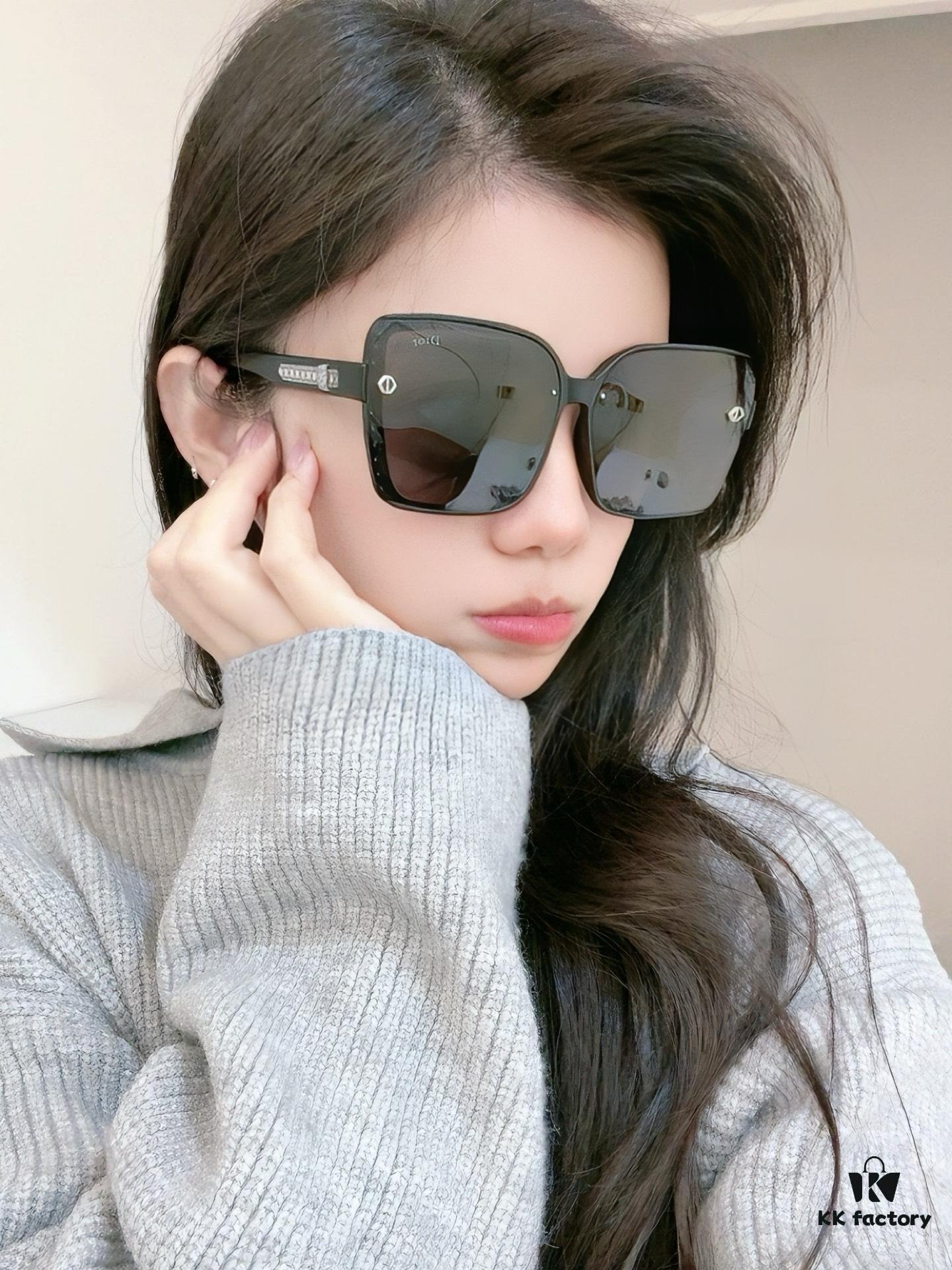 【DIOR】2025 Spring New Arrival Trendy Fashion Square Polarized Sunglasses High Quality Comfortable Wear Influencer Favorite Model: D0991 Eyewear