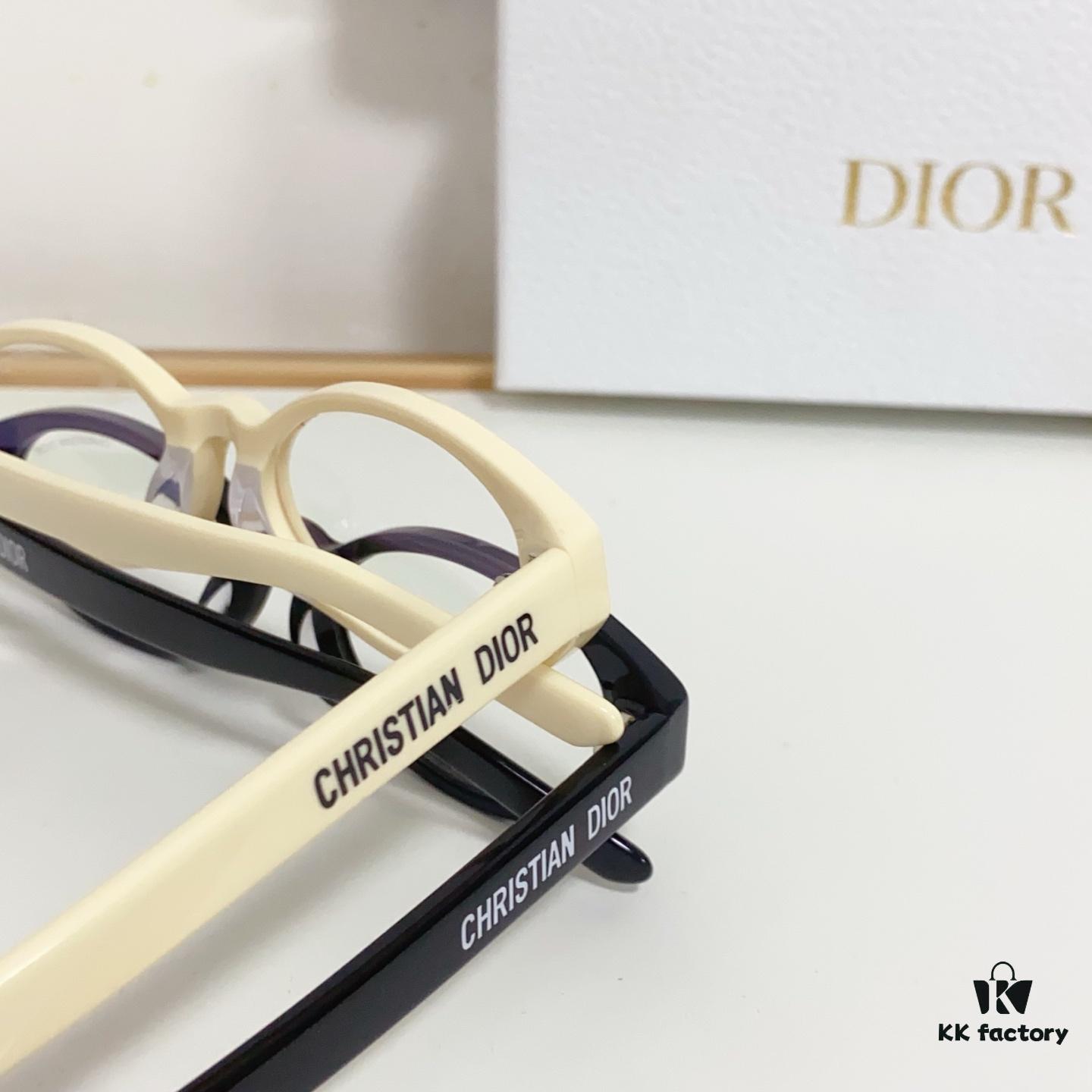 105 DIOR Dior Pacific R1F 54-18-140