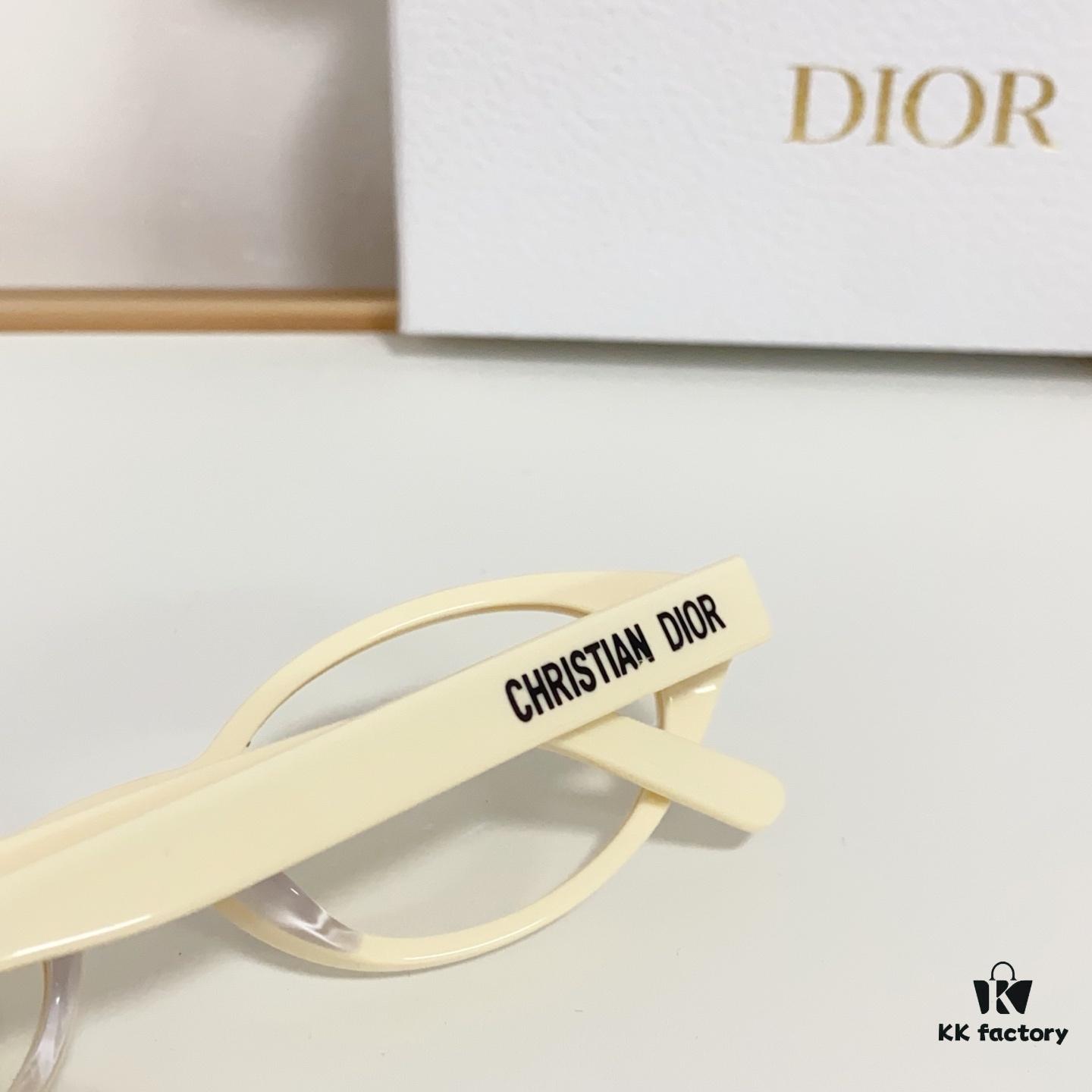 105 DIOR Dior Pacific R1F 54-18-140