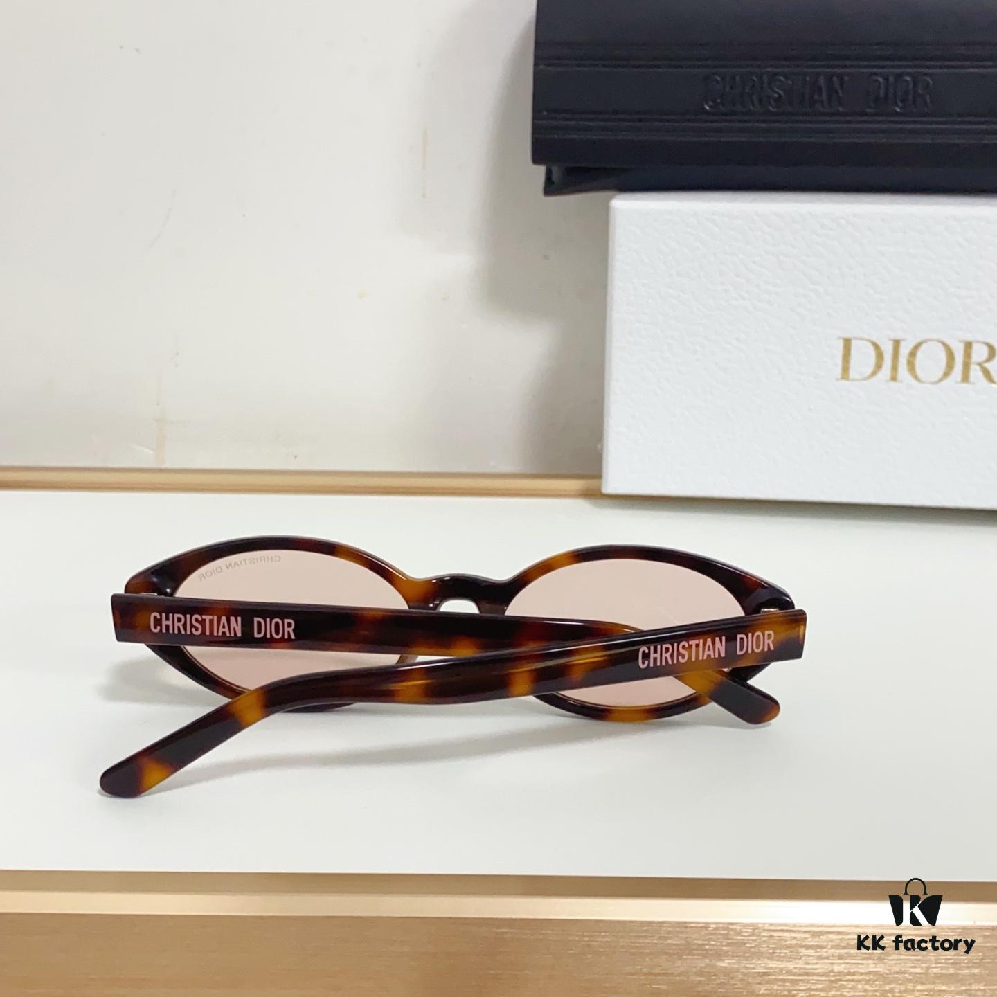 105 DIOR Dior Pacific R1F 54-18-140