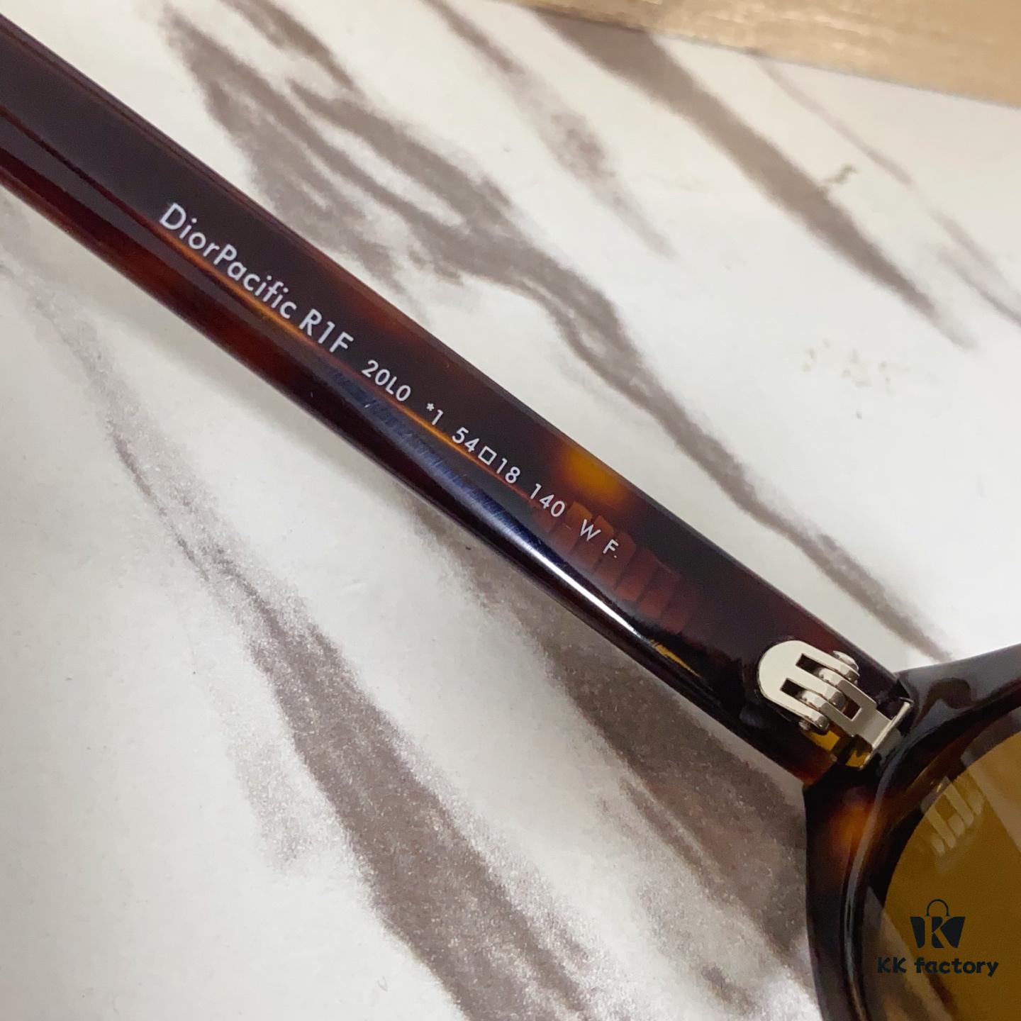 105 DIOR Dior Pacific R1F 54-18-140