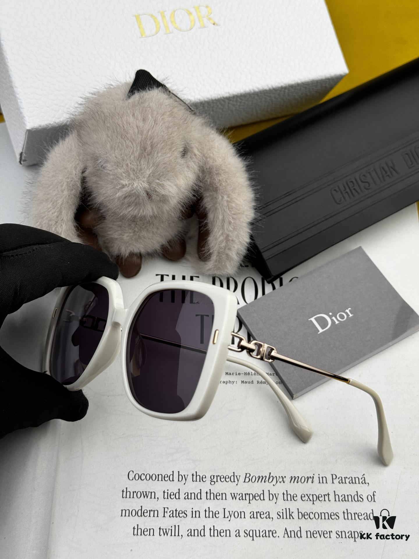 DIOR 2025 Spring New Arrival Trendy Fashion Square Polarized Sunglasses High-Quality Comfortable Wear Influencer Style Women's HD Polarized Sunglasses 🕶️ High-Quality TR Frame Model: CD7906