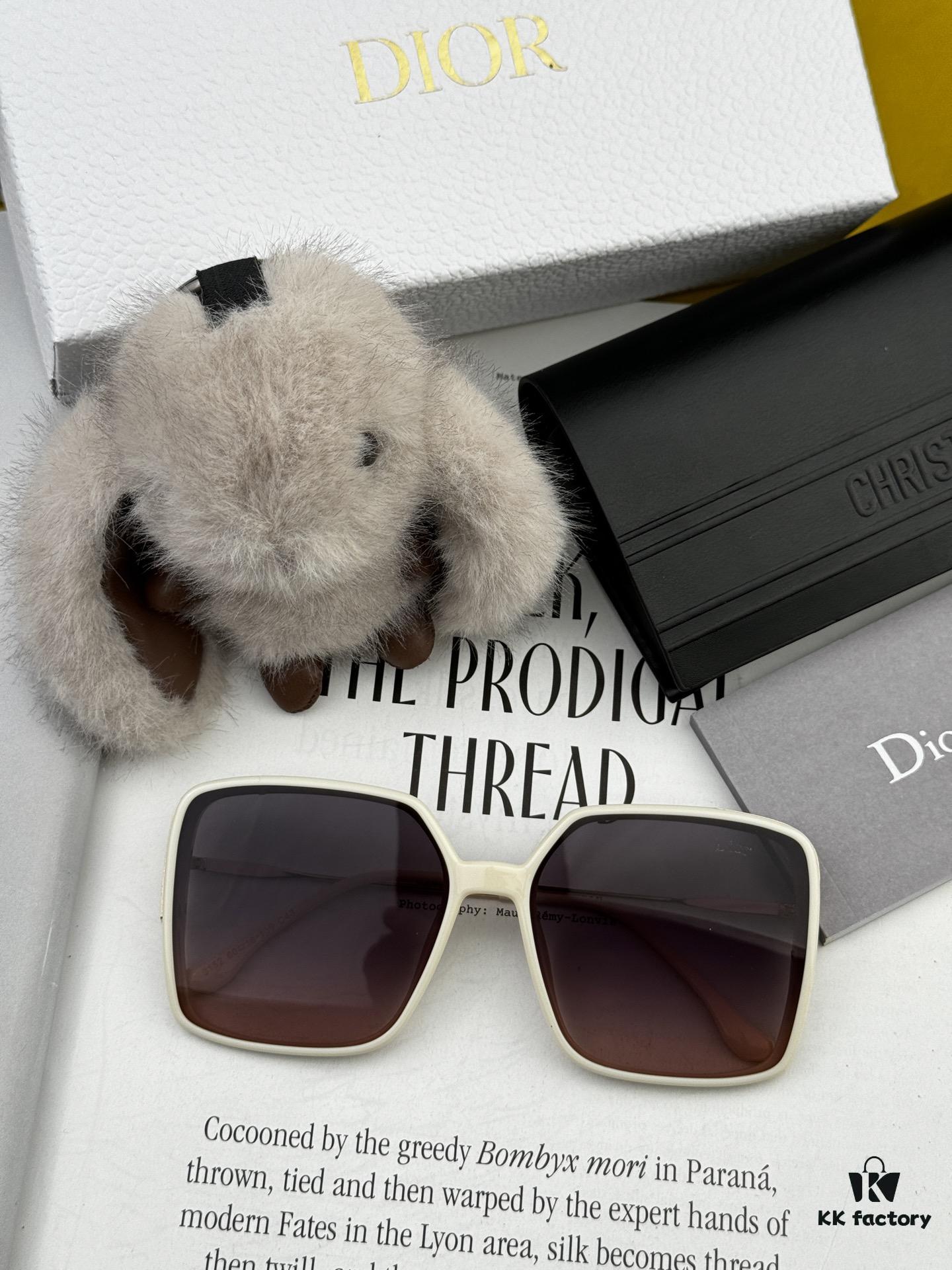 【DIOR】2025 Spring New Arrival Trendy Fashion Square Polarized Sunglasses High-Quality Comfortable Wear Influencer Favorite Women's HD Polarized Sunglasses 🕶️ High-Quality TR Frame Model: CD2315