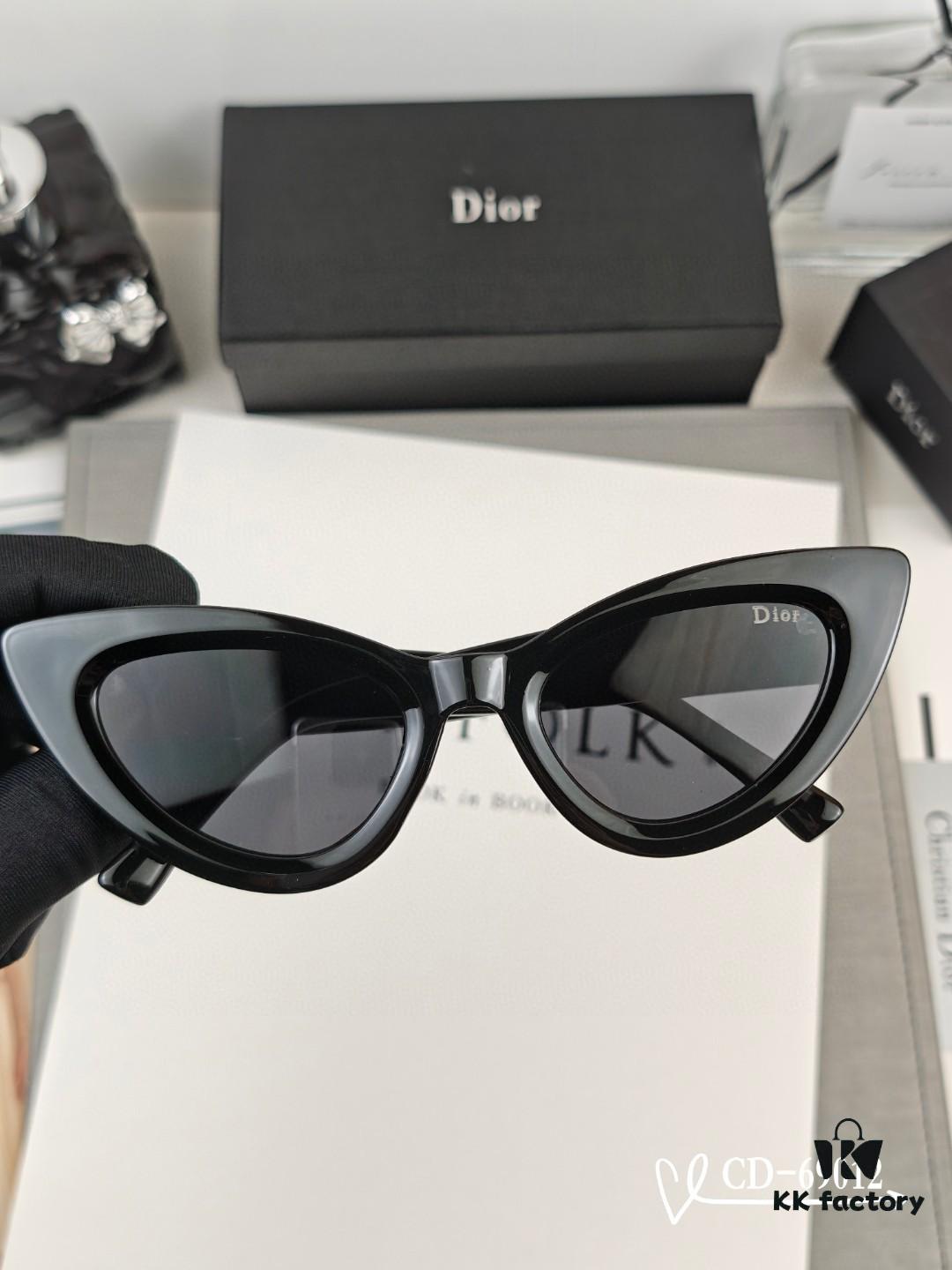 DIOR France TR90 Lightweight Sunglasses with Polarized Lenses, Model 69012