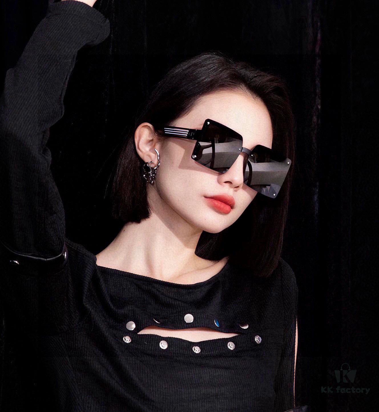 【DIOR - Dior】2025 Spring New Arrival Trendy Fashion Square Polarized Sunglasses High Quality Comfortable Fit Influencer Popular Style Model: D1297 Eyeglasses Sunglasses