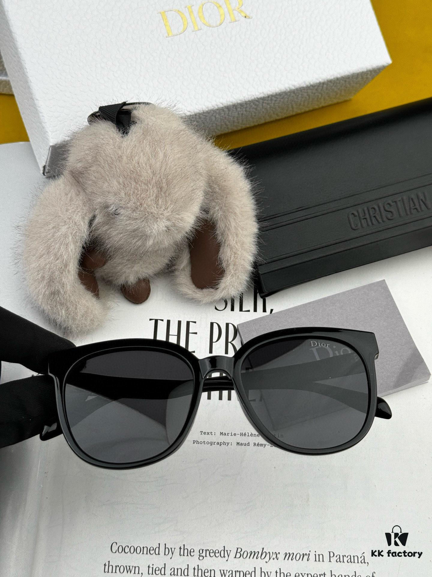 【DIOR - Dior】2025 Spring New Arrival Trendy Best-Selling Fashion Round Frame Polarized Sunglasses High Quality Comfortable Wear Influencer Favorite Sunglasses Model: D6106 Eyewear