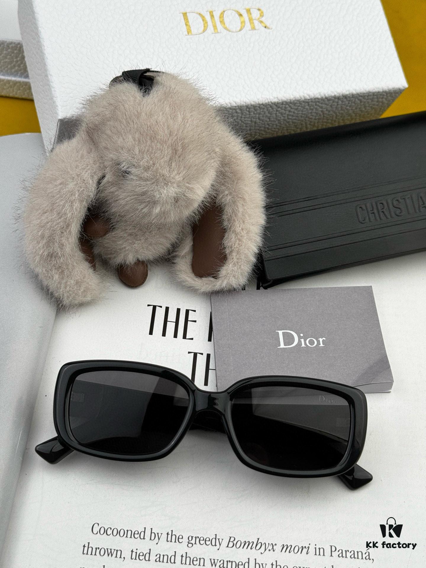 【DIOR】2025 Spring New Arrival Trendy Fashion Square Polarized Sunglasses High Quality Comfortable Wear Influencer Popular Style Model: D2111