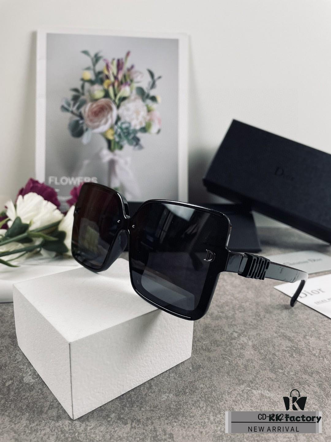 Dior France | Polarized Sunglasses with Lightweight Frame, Two Colors Available Model: 2621S