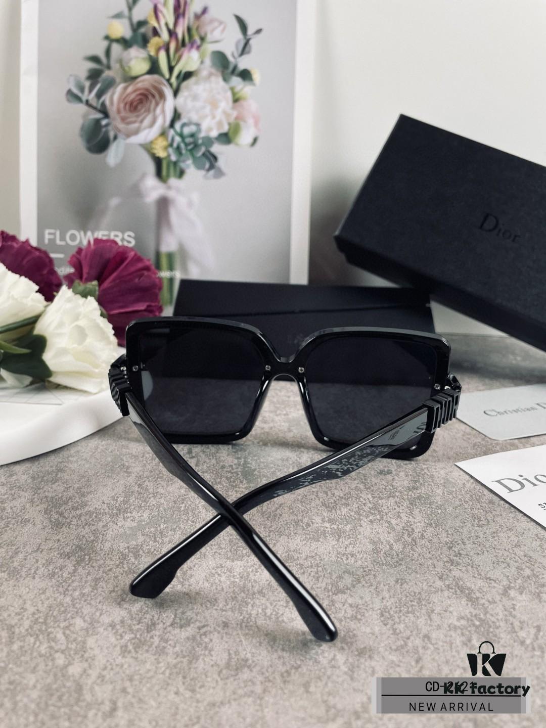 Dior France | Polarized Sunglasses with Lightweight Frame, Two Colors Available Model: 2621S