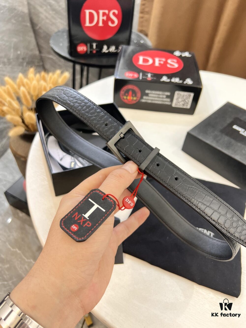 Top Women's Leather Belt, Hong Kong Duty-Free T Gift Box 🎁 (NXP Hangtag with Authenticity Chip, Official Website Verifiable)