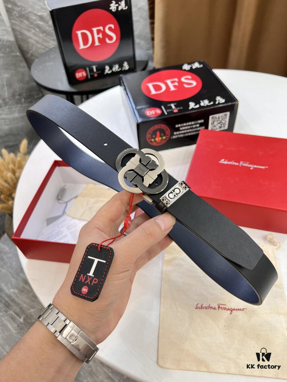 Shop Owner Recommended Trumpet Trumpet Salvatore Ferragamo Men's Belt, Genuine Imported Full-Grain Calfskin, Reversible Double-Sided Use, 3.5cm Width, Precision Steel '8' Buckle Hardware, Customizable Length