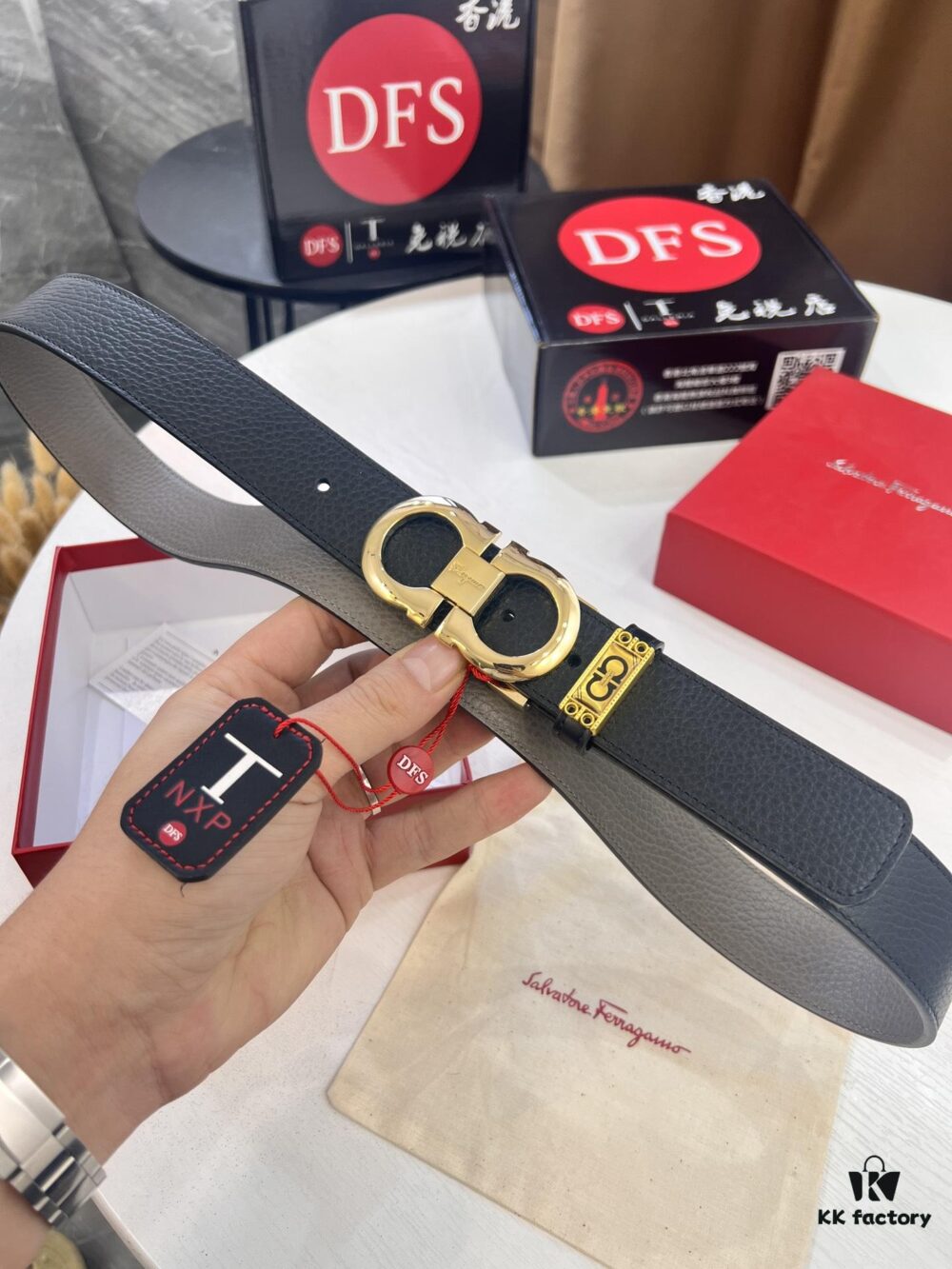 Ferragamo Men's Belt, Genuine First-Layer Calfskin with Crocodile Texture, Reversible Design, 3.5cm Width, Stainless Steel Buckle, Adjustable Length