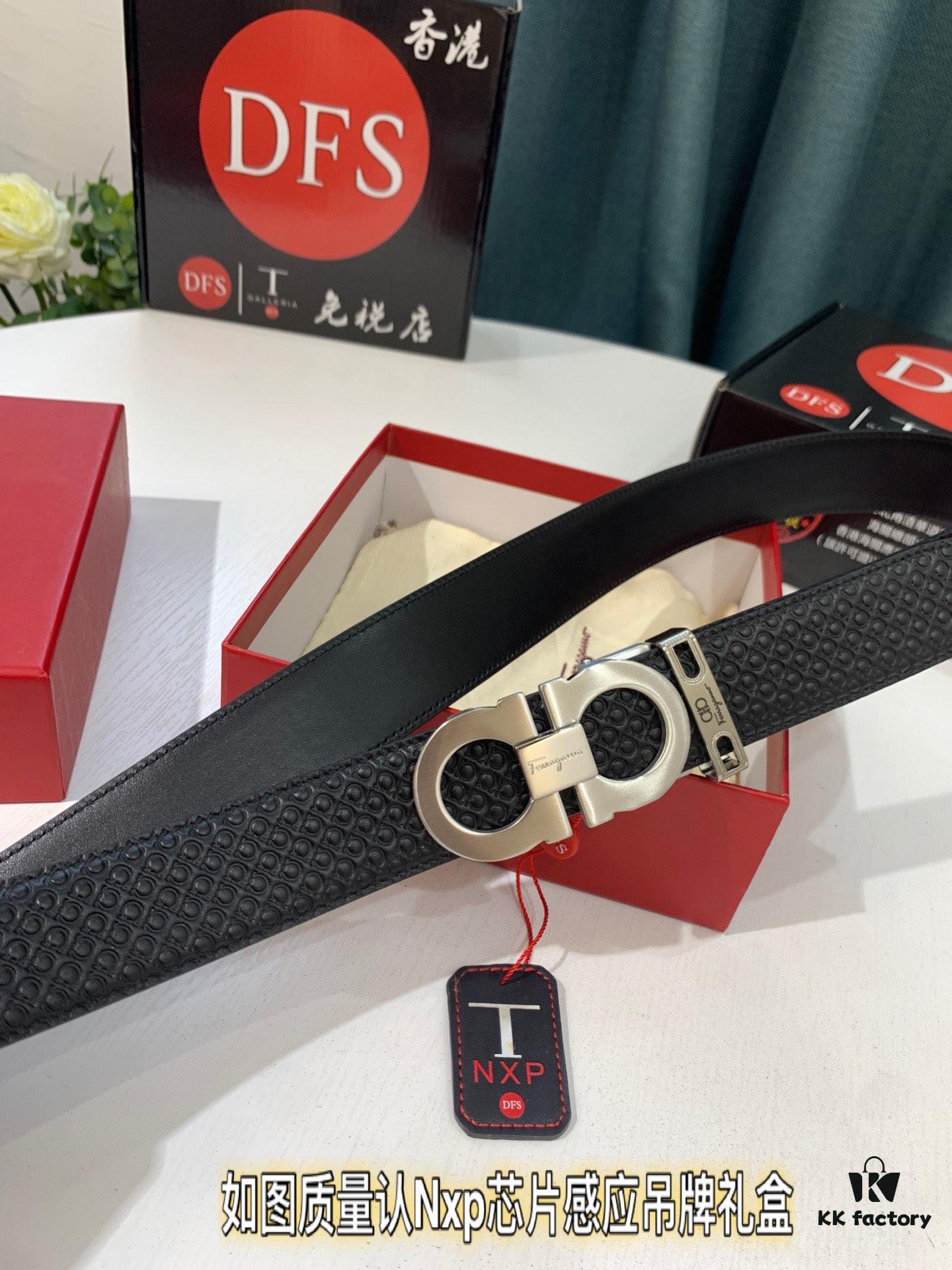 Arrival 🎺🎺 Real Item Shot, Burberry Men's Belt, ZP Molded Production, Warhorse Inner Wear Stainless Steel Hardware, Business Belt, Imported Shark Pattern Top Layer Cowhide, Automatic Tooth Adjustment, Width 3.5 cm