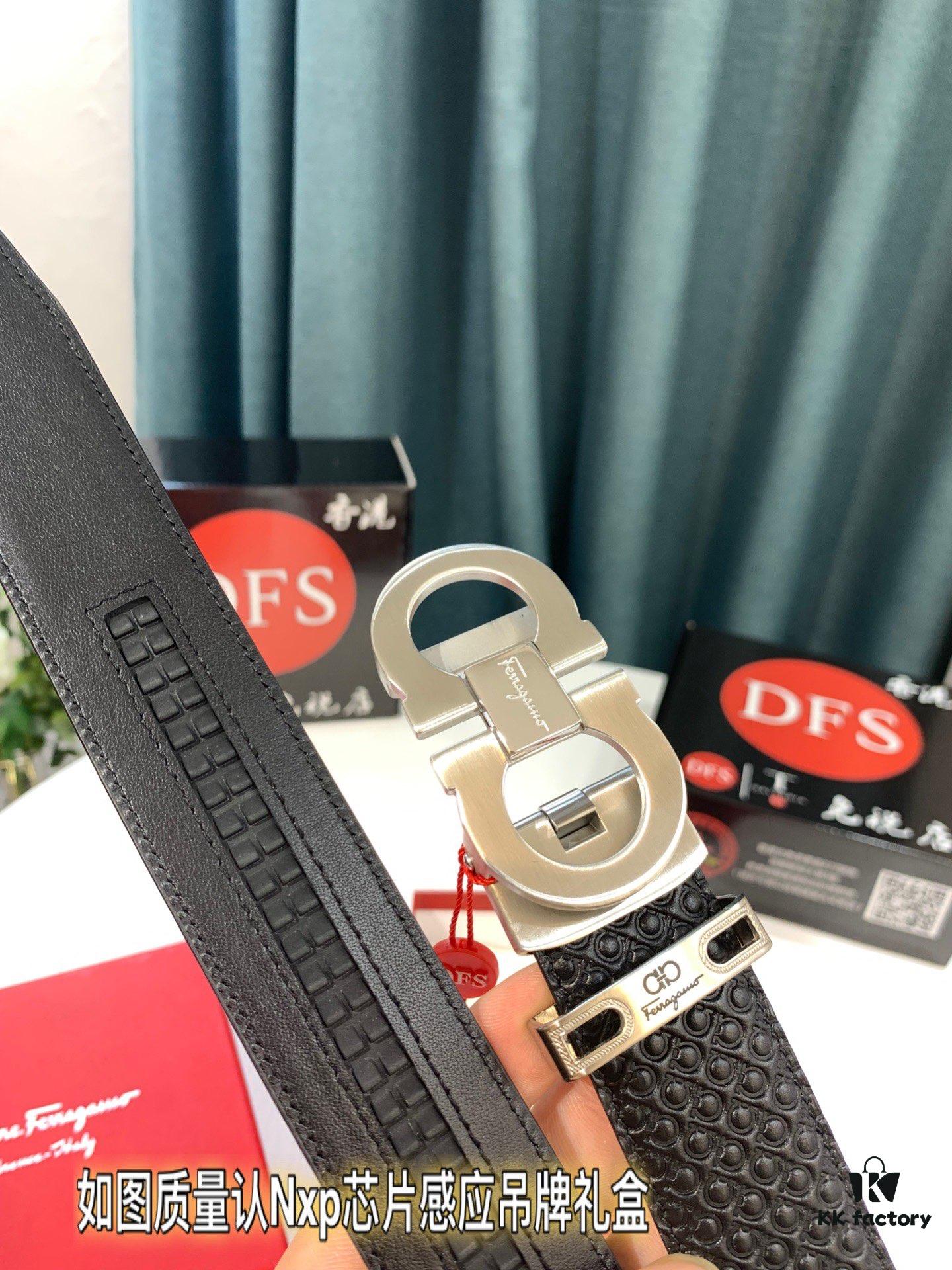 Arrival 🎺🎺 Real Item Shot, Burberry Men's Belt, ZP Molded Production, Warhorse Inner Wear Stainless Steel Hardware, Business Belt, Imported Shark Pattern Top Layer Cowhide, Automatic Tooth Adjustment, Width 3.5 cm