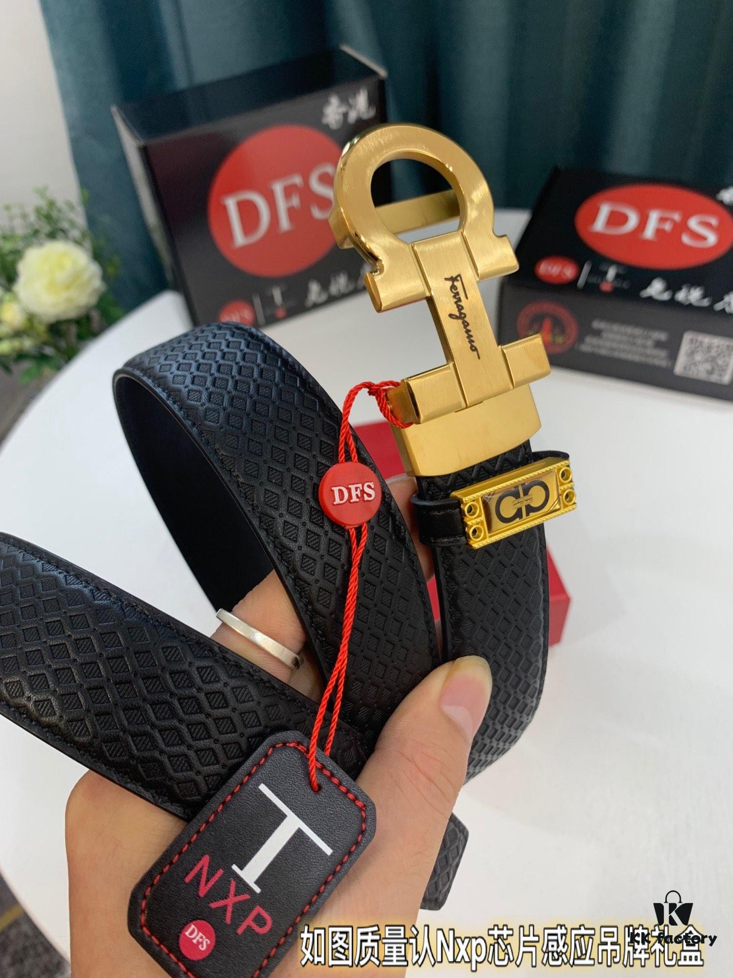 Arrival 🎺🎺 Authentic Photography, Ferragamo Automatic Series Men's Belt, ZP Molded 8-Shaped Beveled Pattern with Stainless Steel Hardware, Business Belt, Imported Small Ferragamo Mesh Pattern Top-Grain Calfskin, Automatic Tooth Adjustment, Width 3.5 cm