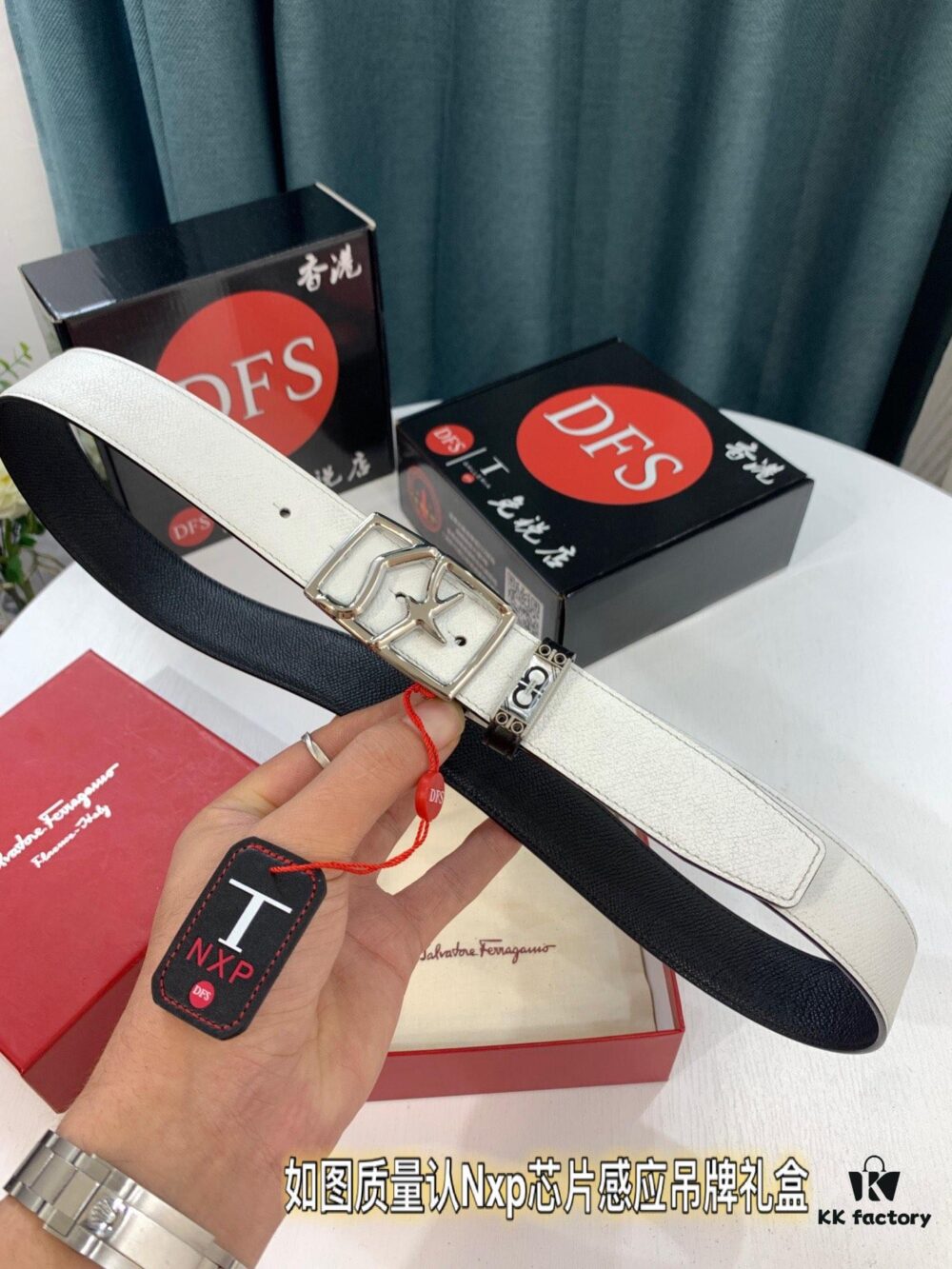 Ferragamo Men's Belt, Genuine First-Layer Cattle Leather with '8' Shaped Stainless Steel Buckle, Reversible Design, 3.5cm Width