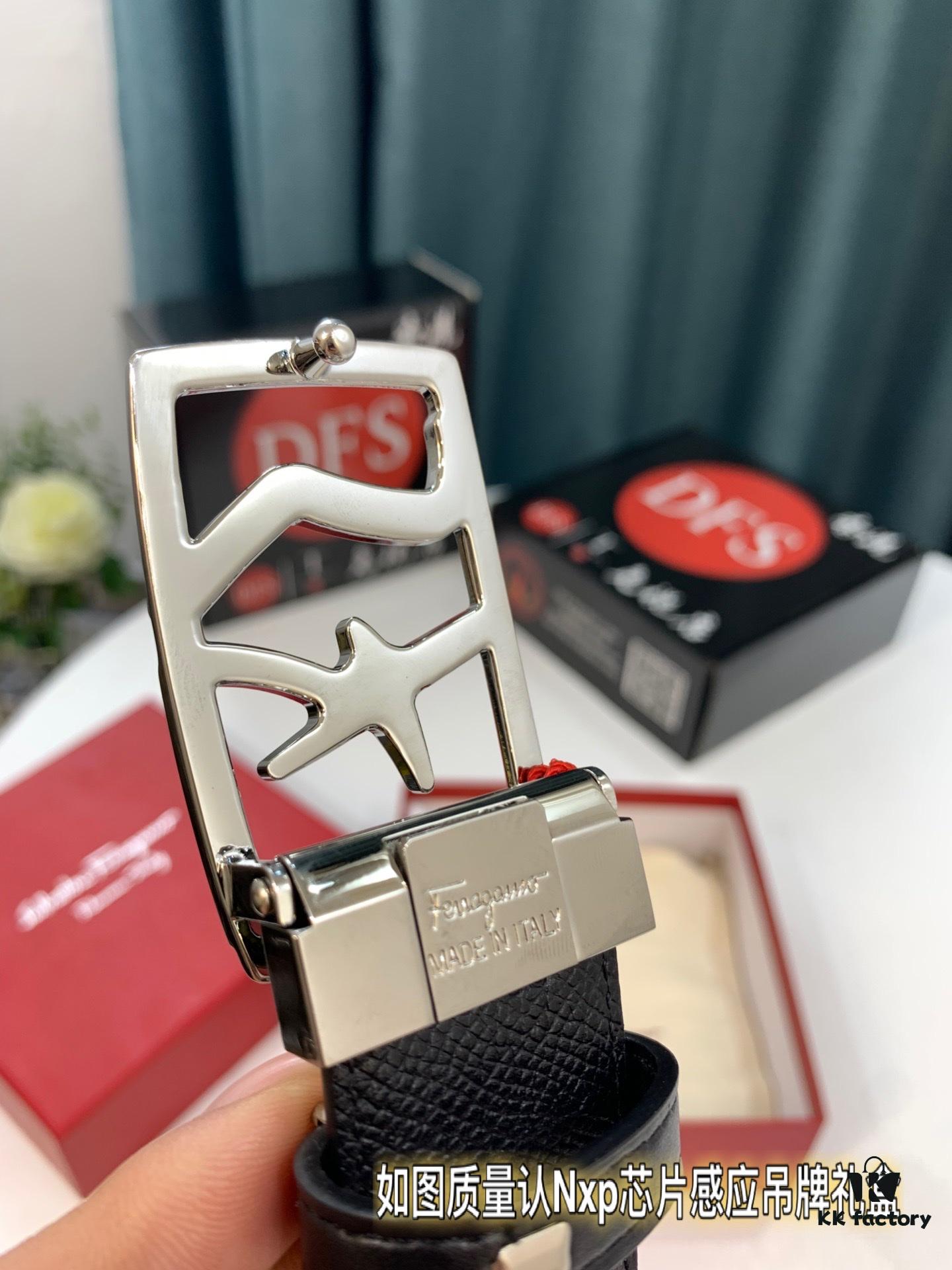 Ferragamo Men's Belt, Genuine First-Layer Cattle Leather with '8' Shaped Stainless Steel Buckle, Reversible Design, 3.5cm Width