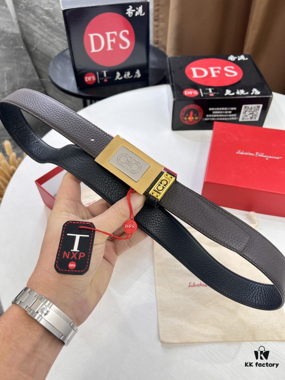 Shop Owner Recommended Trumpet Trumpet Salvatore Ferragamo Men's Belt, Genuine Imported Full-Grain Calfskin with Pebbled Texture, Reversible Design, Customizable Length, New Simple Color Stainless Steel Hardware, 3.5cm Width, Ideal Gift Choice