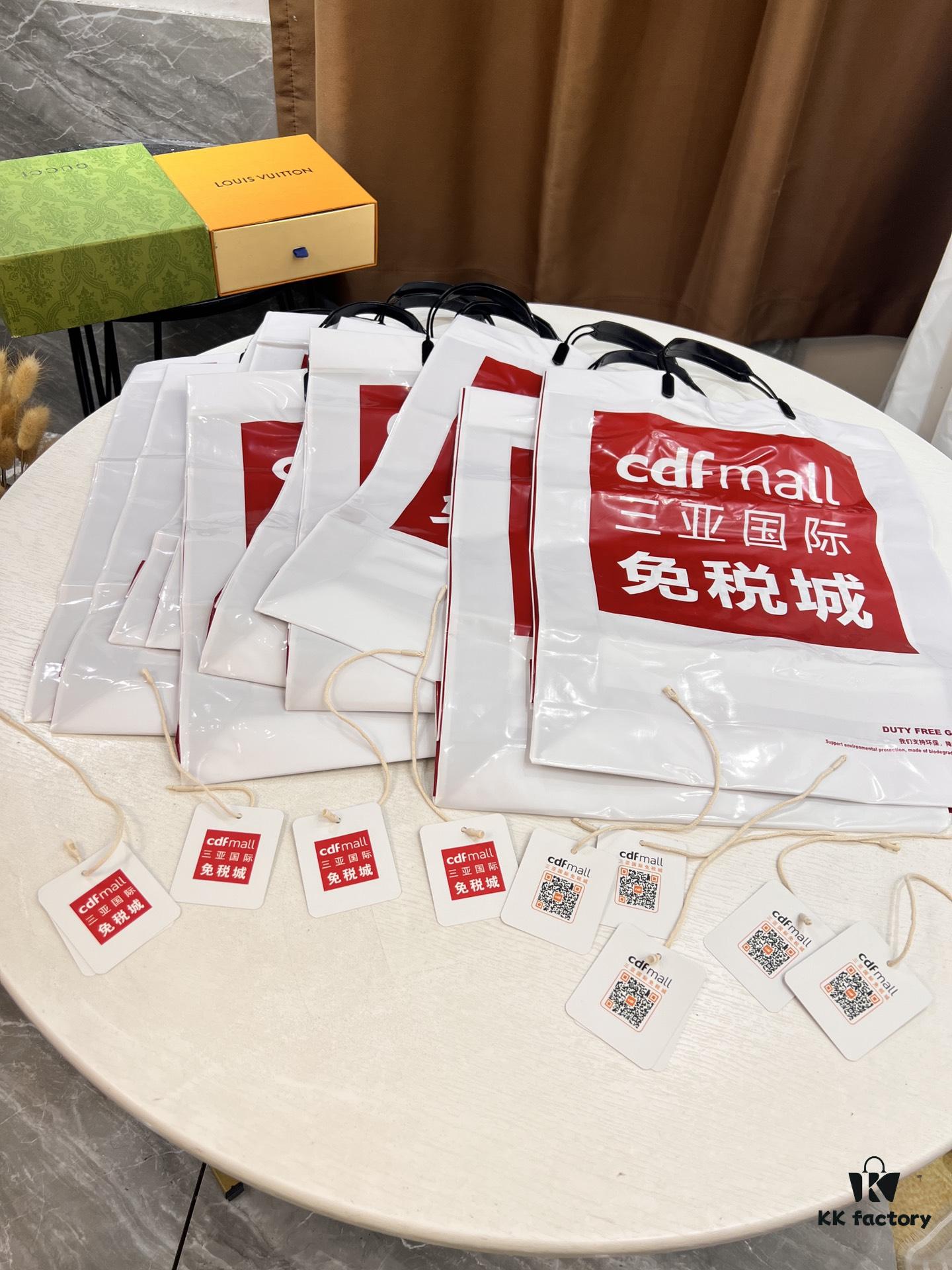 Shipped in Real Shot 🌎 CDF Sanya Tax-Free Genuine Boxy Bag, Bv Classic Series Cabinet Gift Box, Imported Calfskin Leather, Counter Synchronized Version