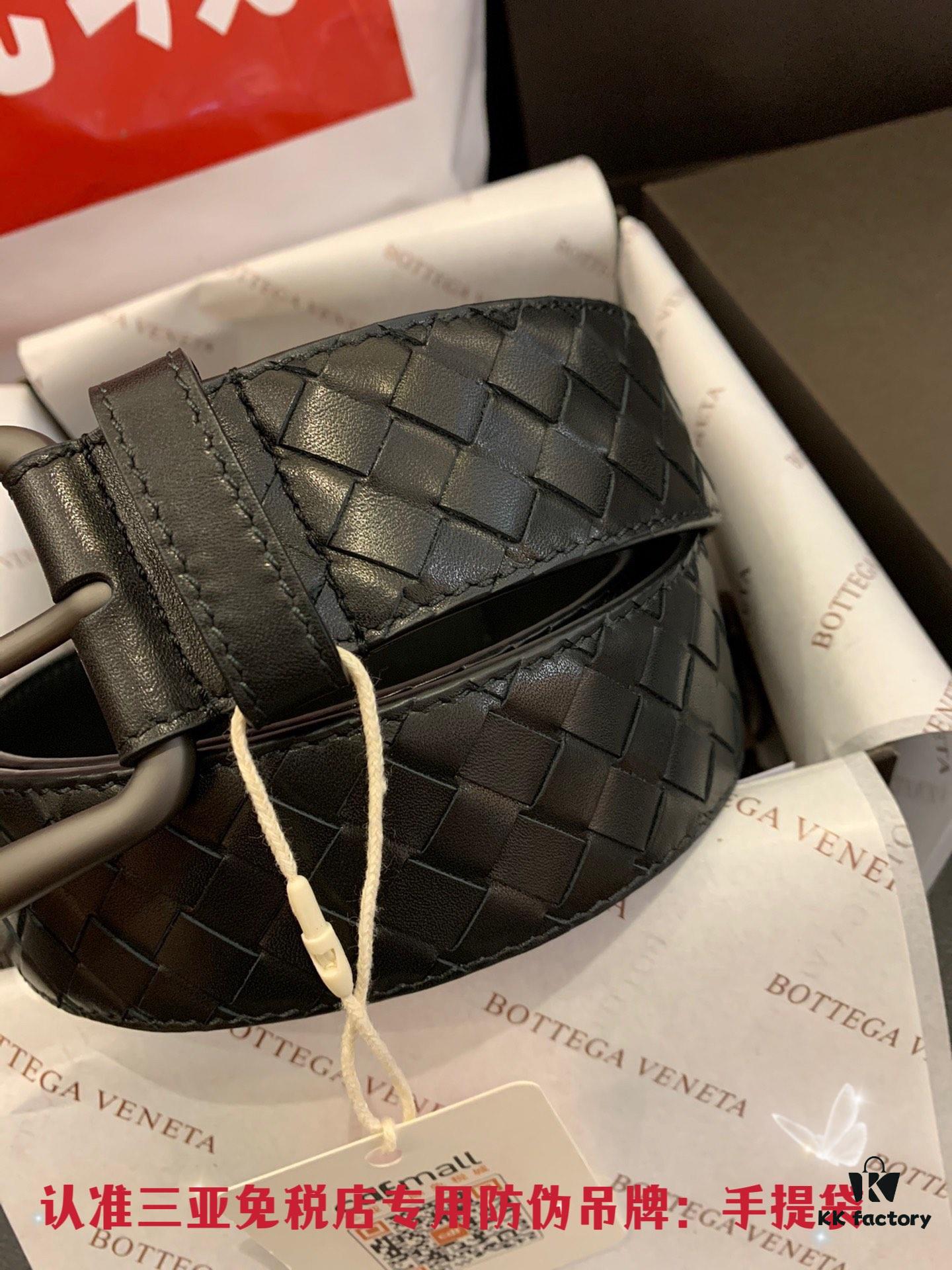 Shipped in Real Shot 🌎 CDF Sanya Tax-Free Genuine Product Level [Retail Gift Box] Bottega Veneta 4.0 Width Original Factory Quality Black Veal Leather