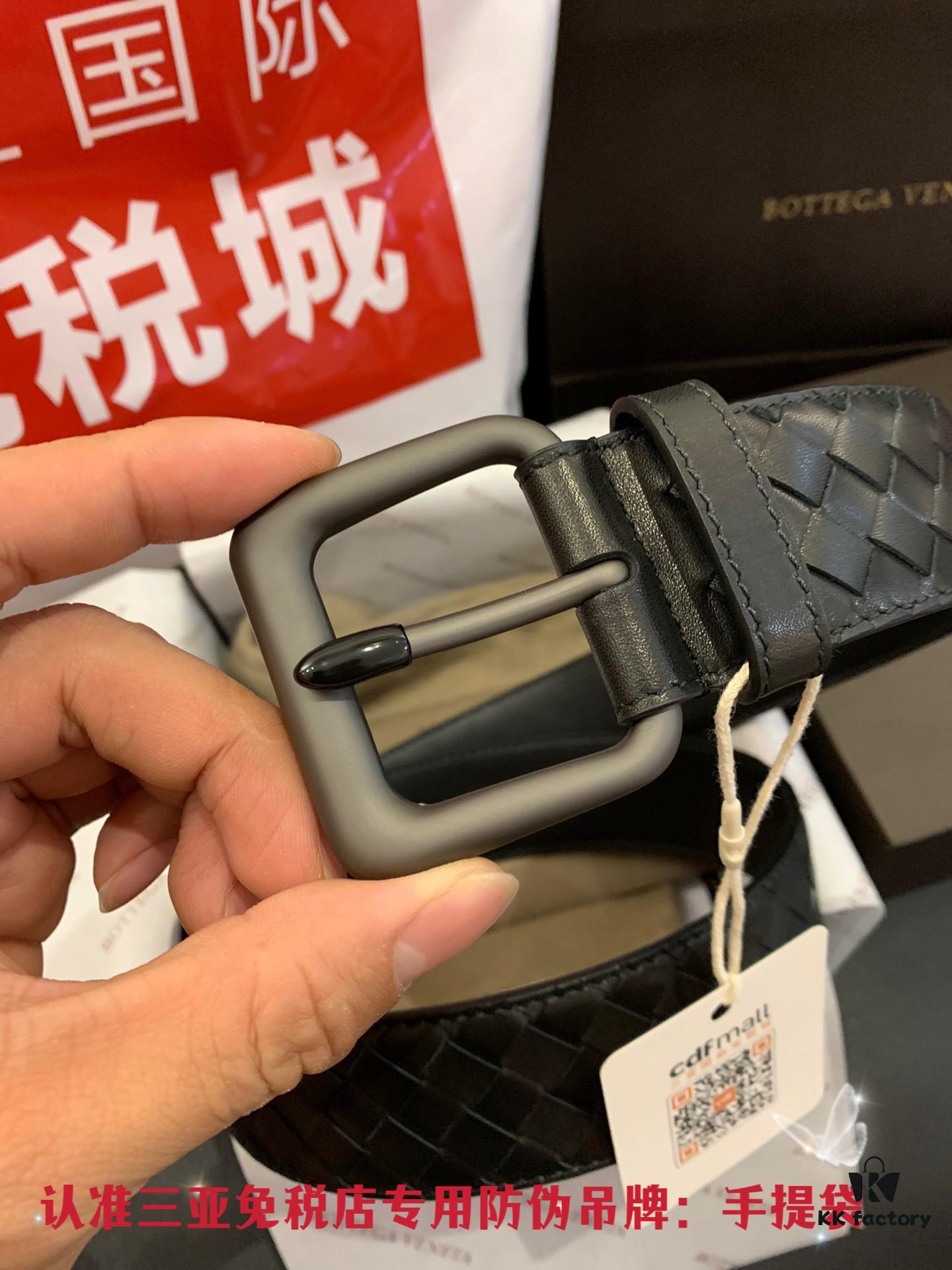 Shipped in Real Shot 🌎 CDF Sanya Tax-Free Genuine Product Level [Retail Gift Box] Bottega Veneta 4.0 Width Original Factory Quality Black Veal Leather