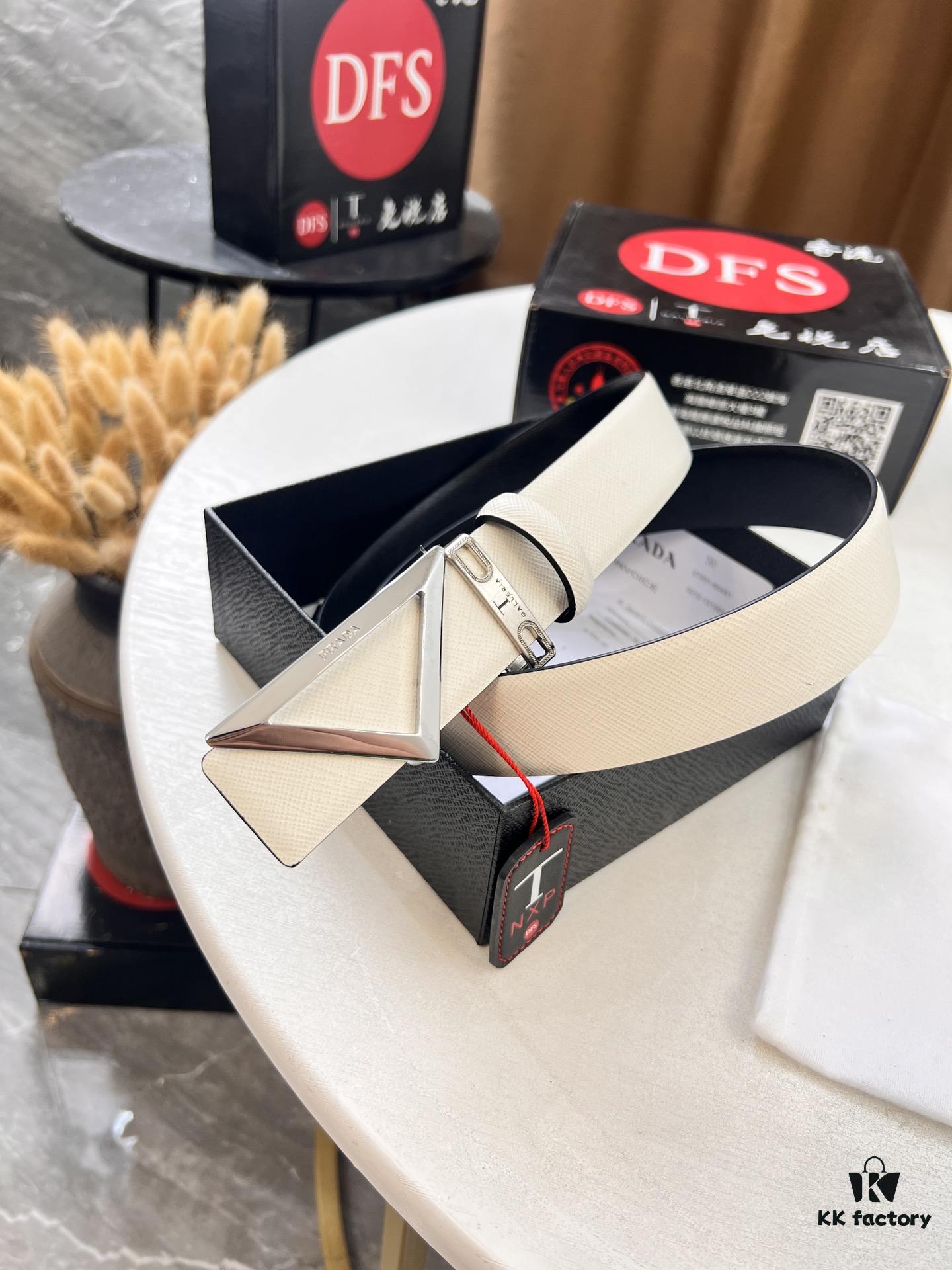 Prada PV Hong Kong Duty-Free Gift Box 🎁 (NXP RFID Tag with Official Website Verification, Authentic Anti-Counterfeit Chip)