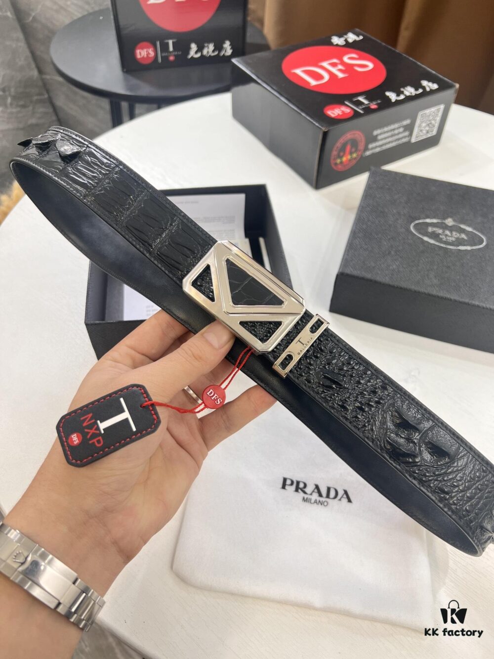 Prada Hong Kong Duty-Free Gift Box Genuine Leather Belt with Anti-Counterfeit Certification