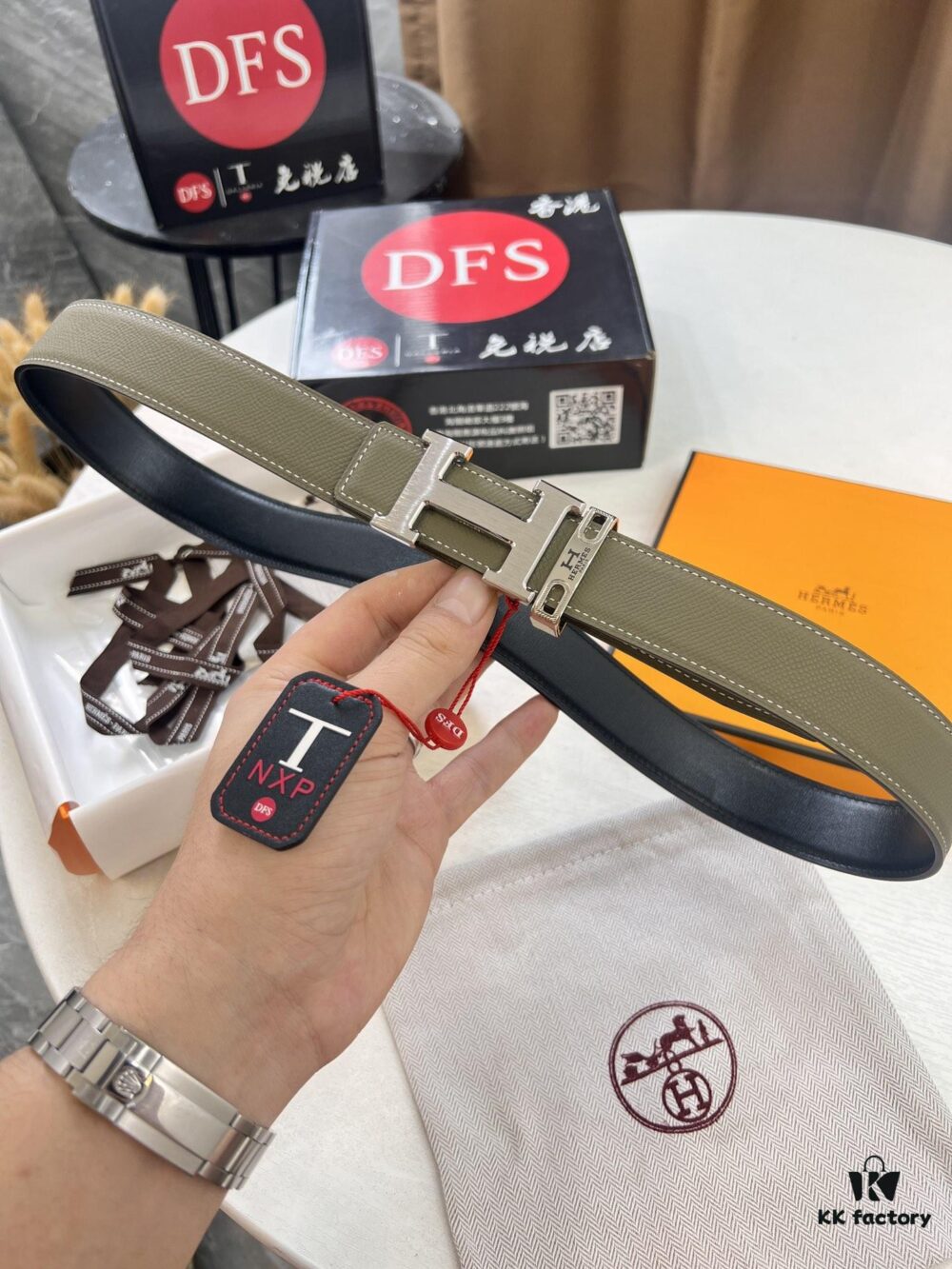 Arrival 🩳🩳🩳 Trumpet 🎺🎺 Real Item Shot, Hermès H Belt, ZP Mold Design, H Electroplated Stainless Steel Hardware, Unisex, Genuine Palm Grain Leather from Original Factory, Reversible Double-Sided Use, Top-Layer Cowhide Base, 3.2cm Width